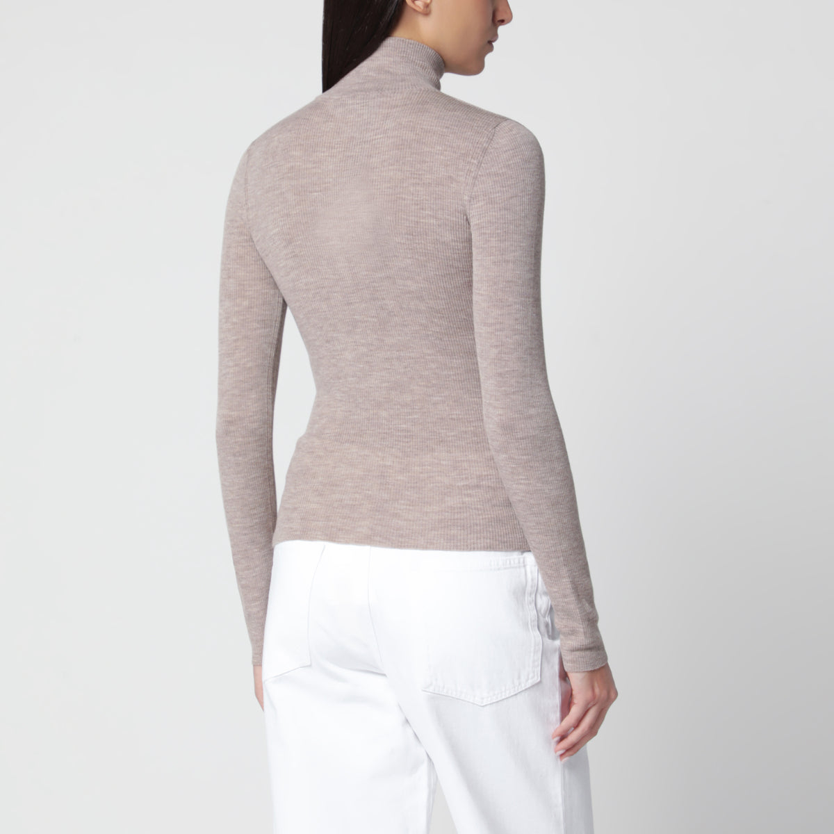 Pull col roulé beige chiné en laine vierge