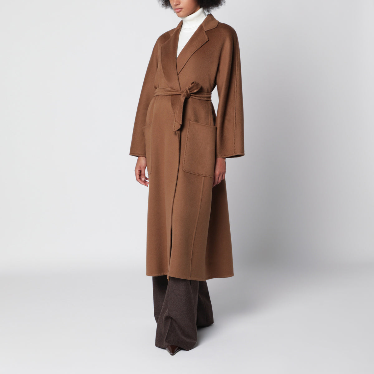 Cappotto lungo color cammello scuro in cashmere