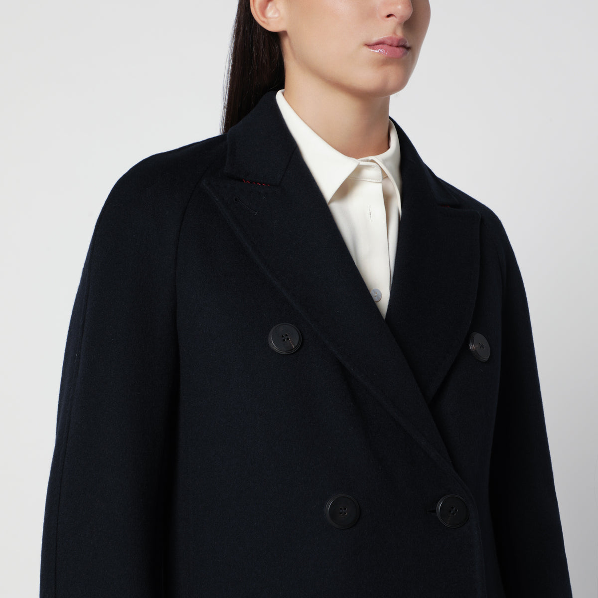 Double-breasted coat in brushed cashmere in midnight blue