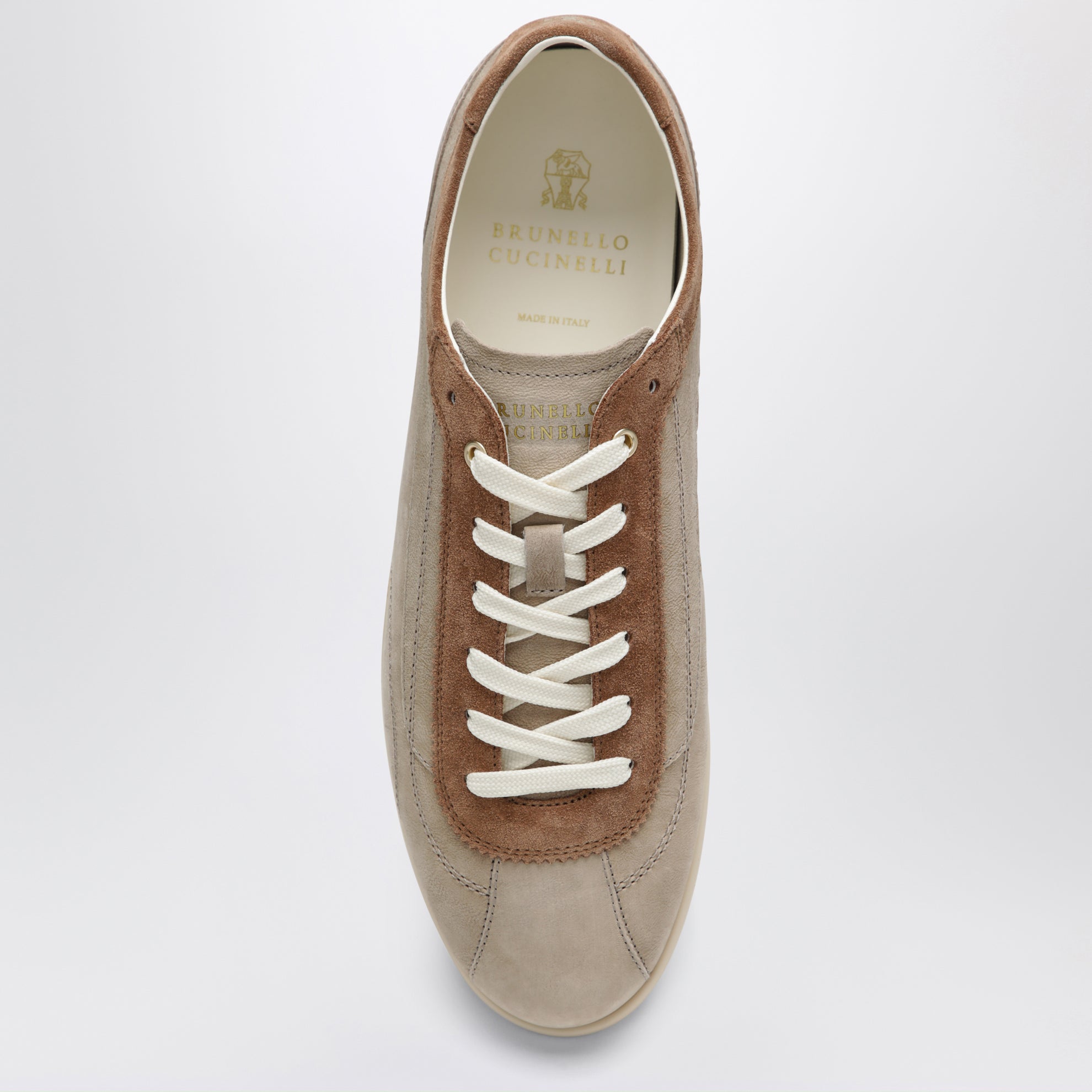 Baskets basses en daim beige