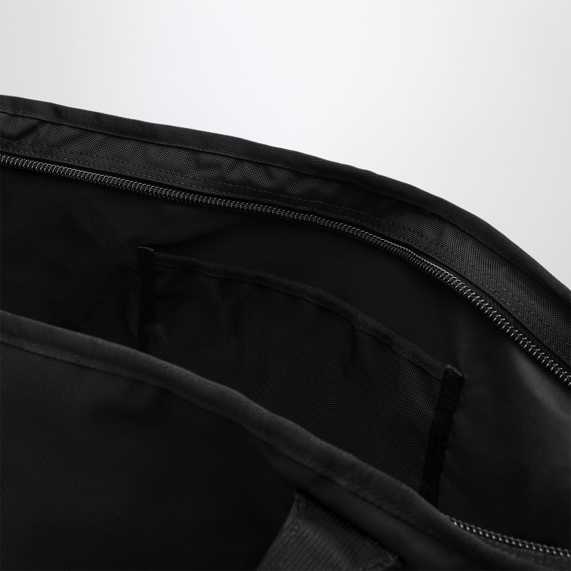 Sac fourre-tout Red Box grand format en nylon noir