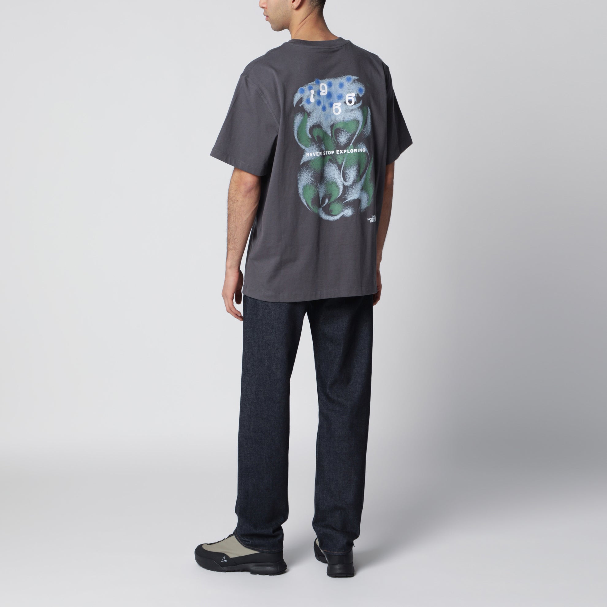 Charcoal grey T-shirt with logo print