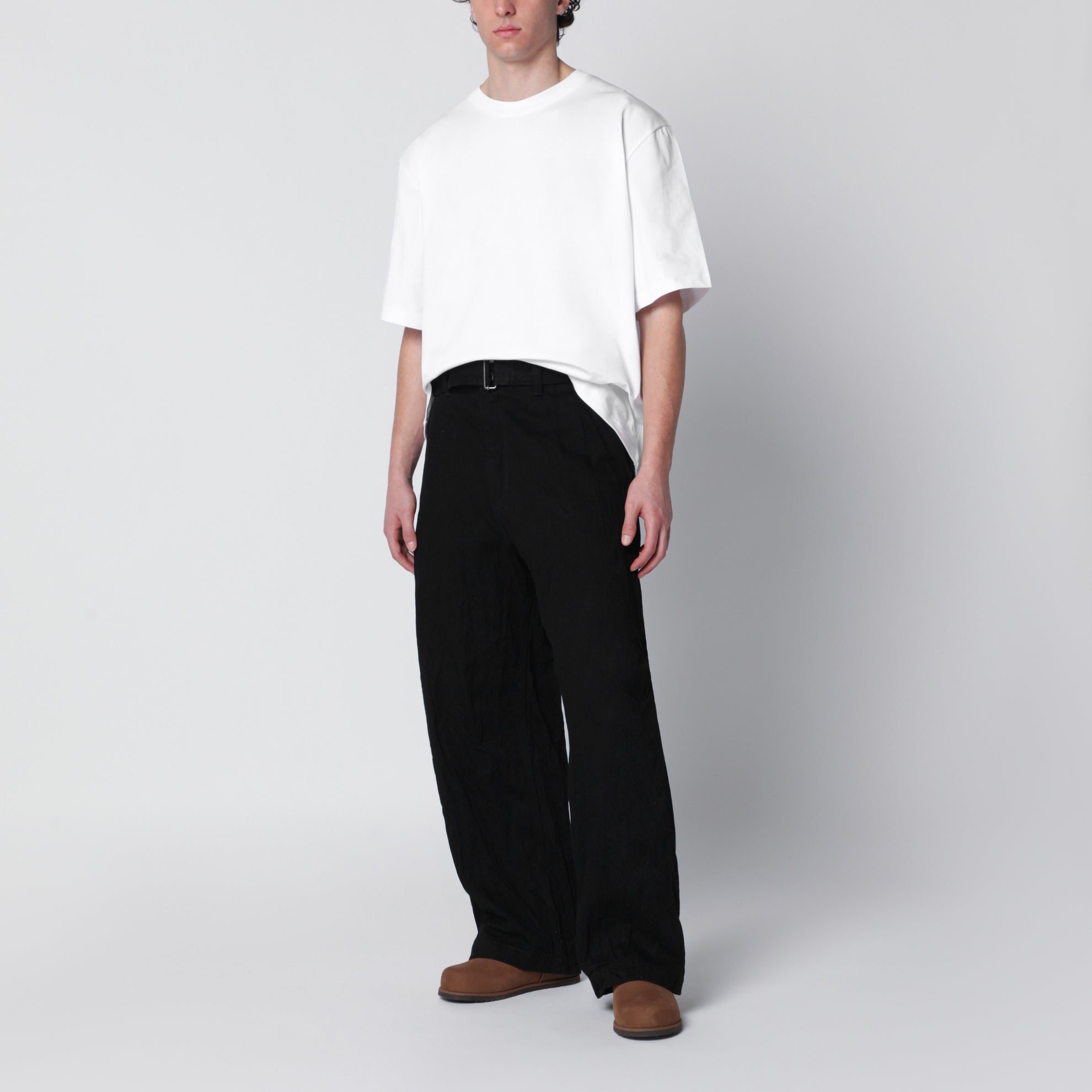 Now mid-rise jeans in black cotton denim