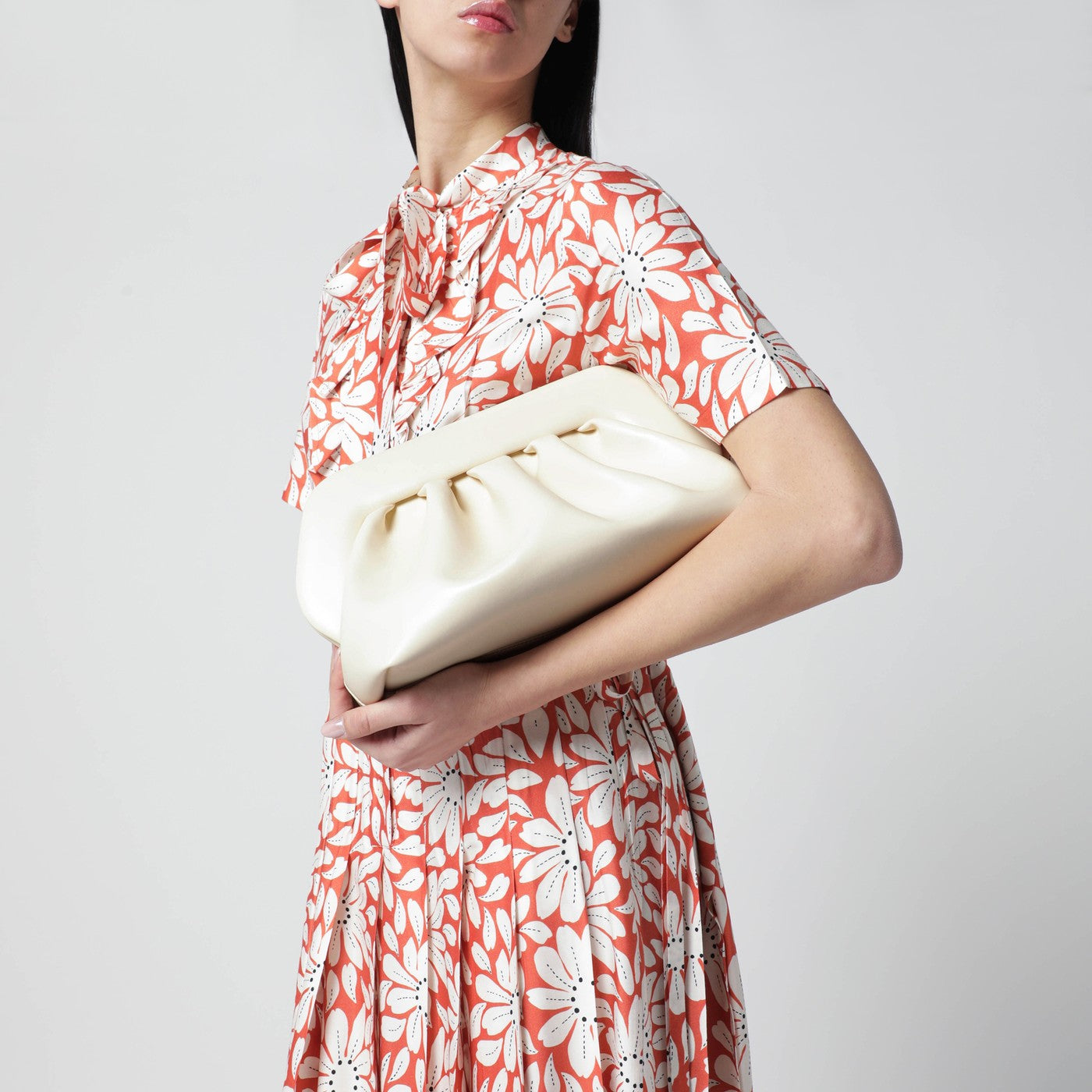 Clutch grande Tia color burro