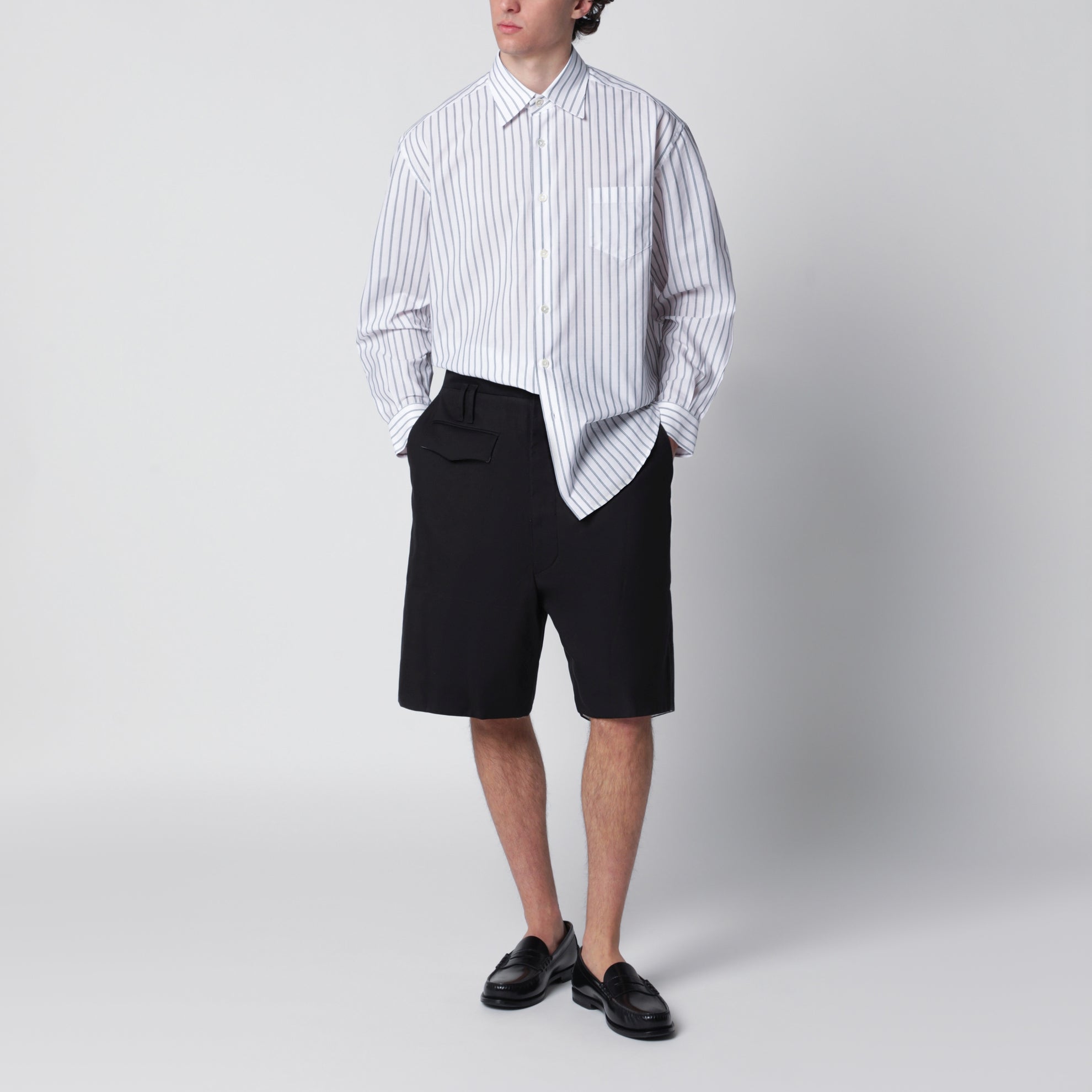 Black cotton bermuda shorts