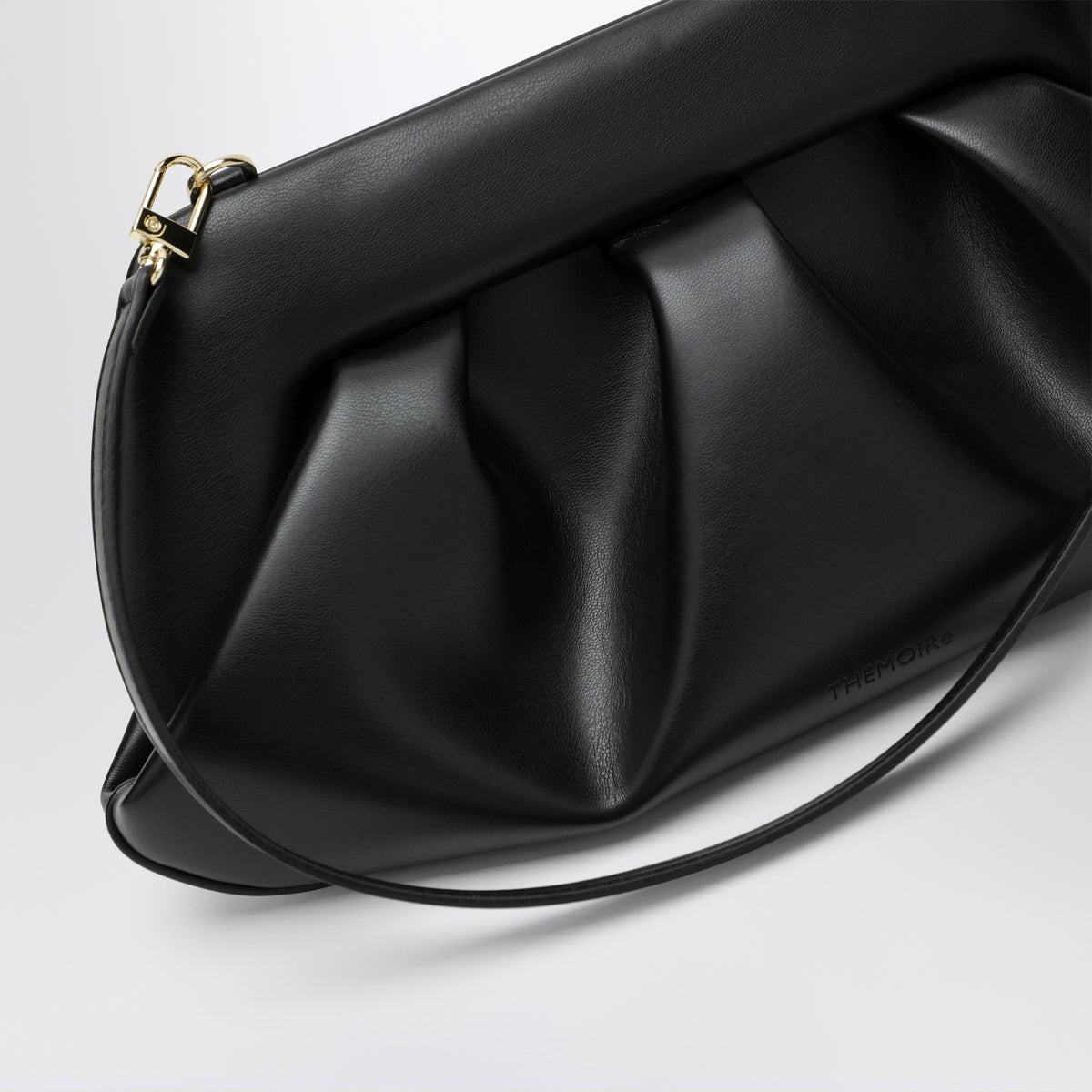 Schwarze Clutch Emera