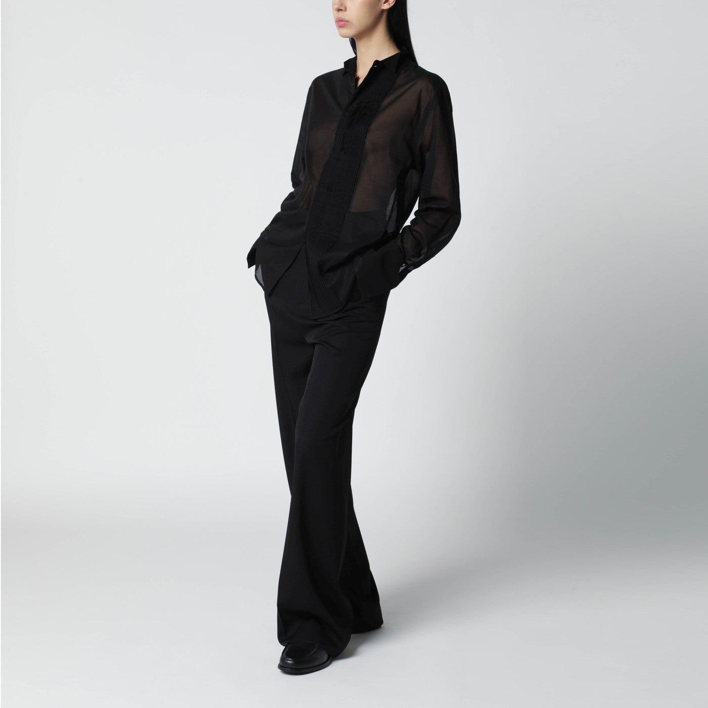 Camicia nera con micro plissettatura