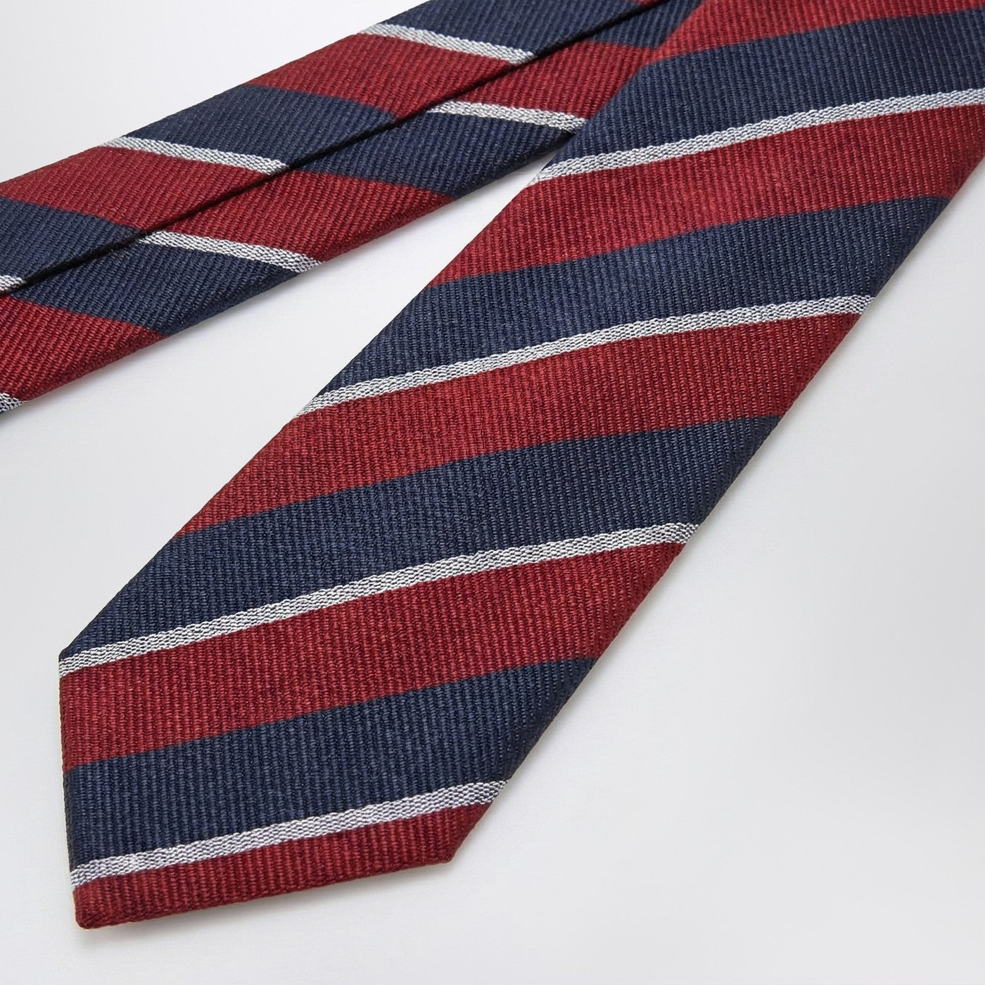 Lene striped tie in burgundy