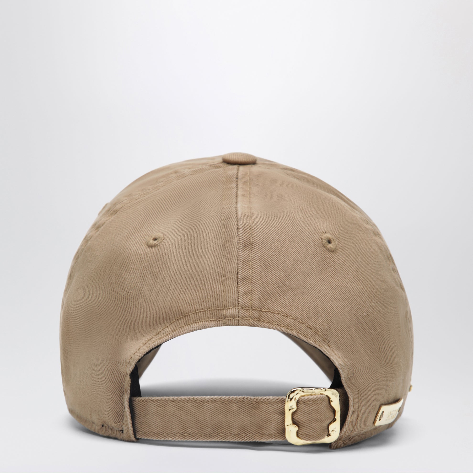 Cappello New Era 9TWENTY beige 02 con spilla