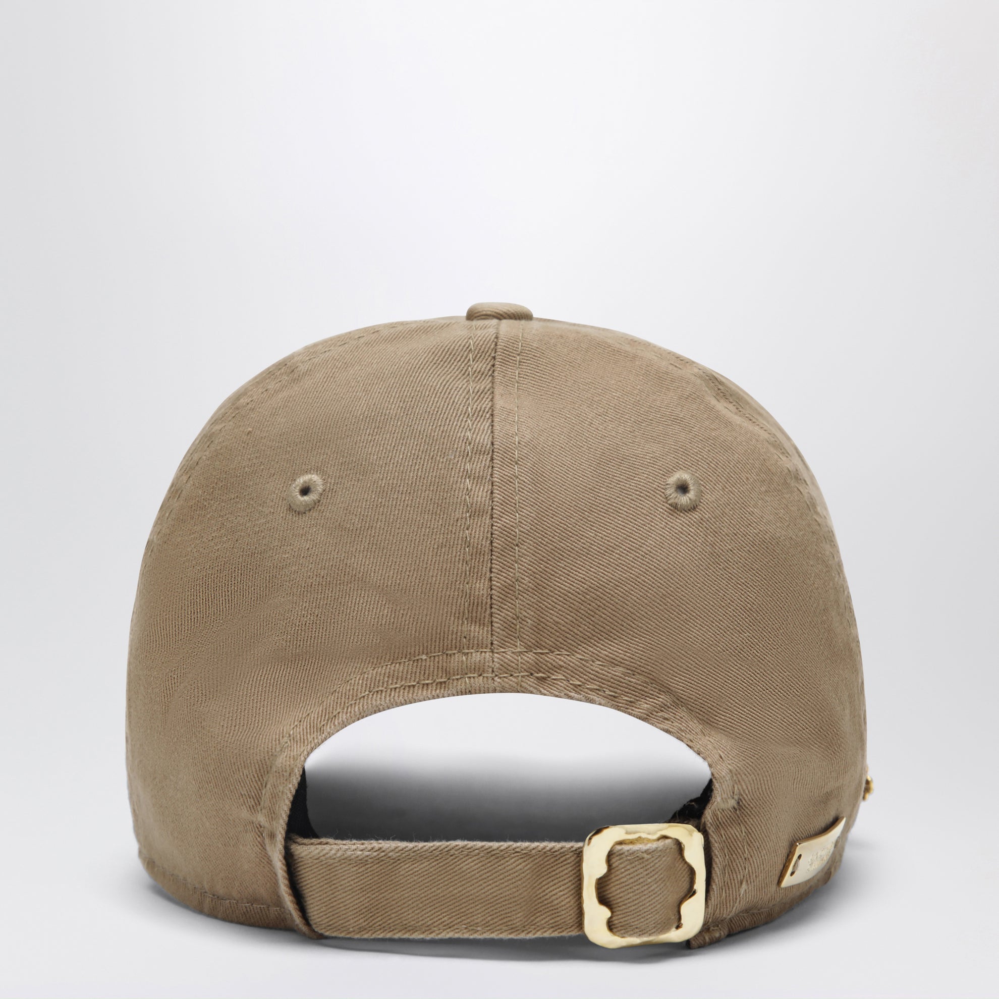 Cappello New Era 9TWENTY beige 03 con spilla
