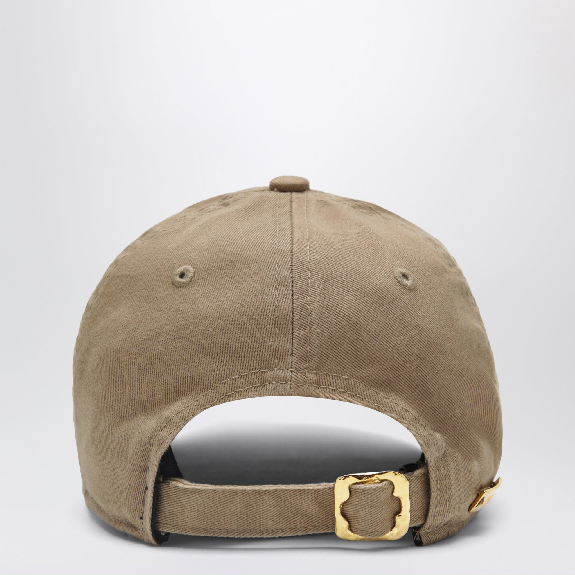 Cappello New Era 9TWENTY beige 05 con spilla