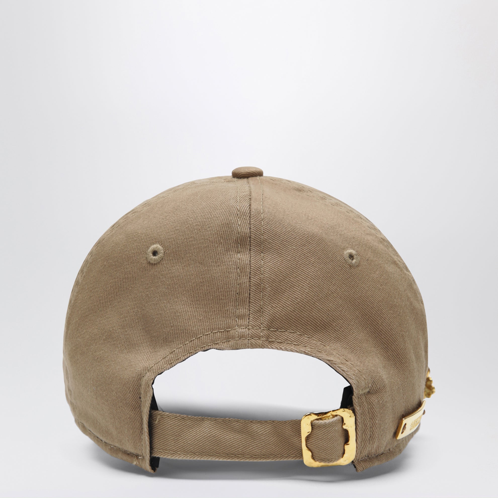 Cappello New Era 9TWENTY beige 06 con spilla