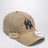 Cappello New Era 9TWENTY beige 07 con spilla