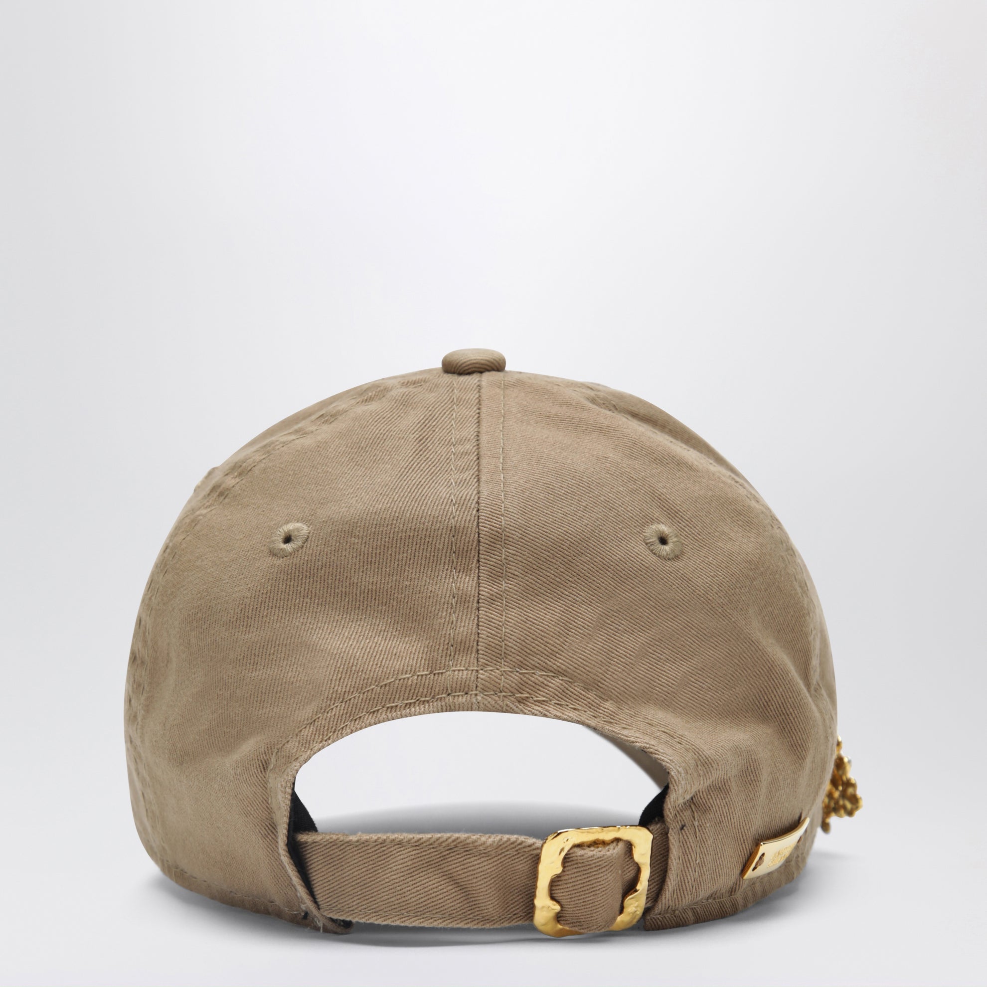 Cappello New Era 9TWENTY beige 08 con spilla