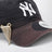 New Era 9TWENTY Cap in Marineblau 05 mit Anstecknadel