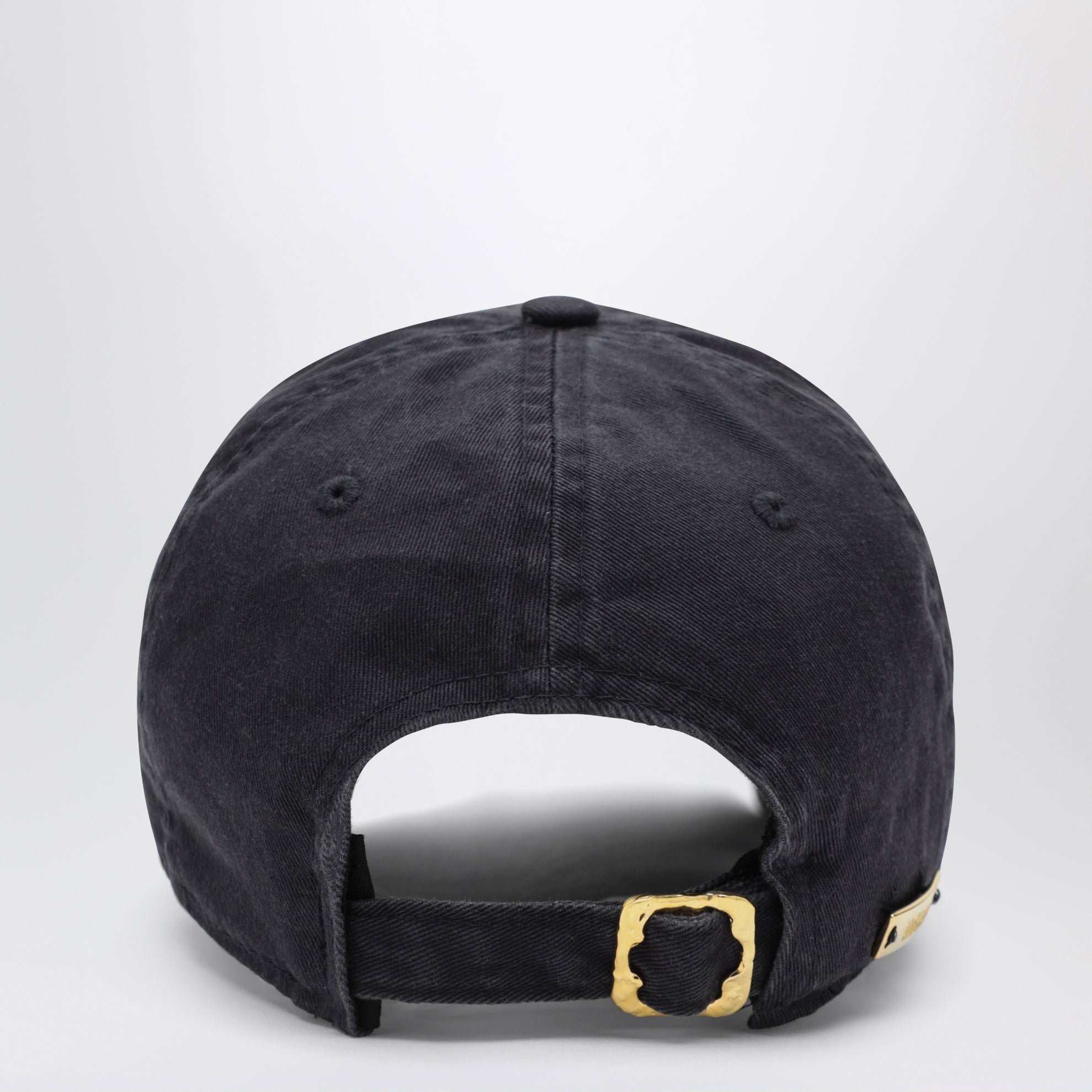 Casquette New Era 9TWENTY bleu marine 08 avec pin's