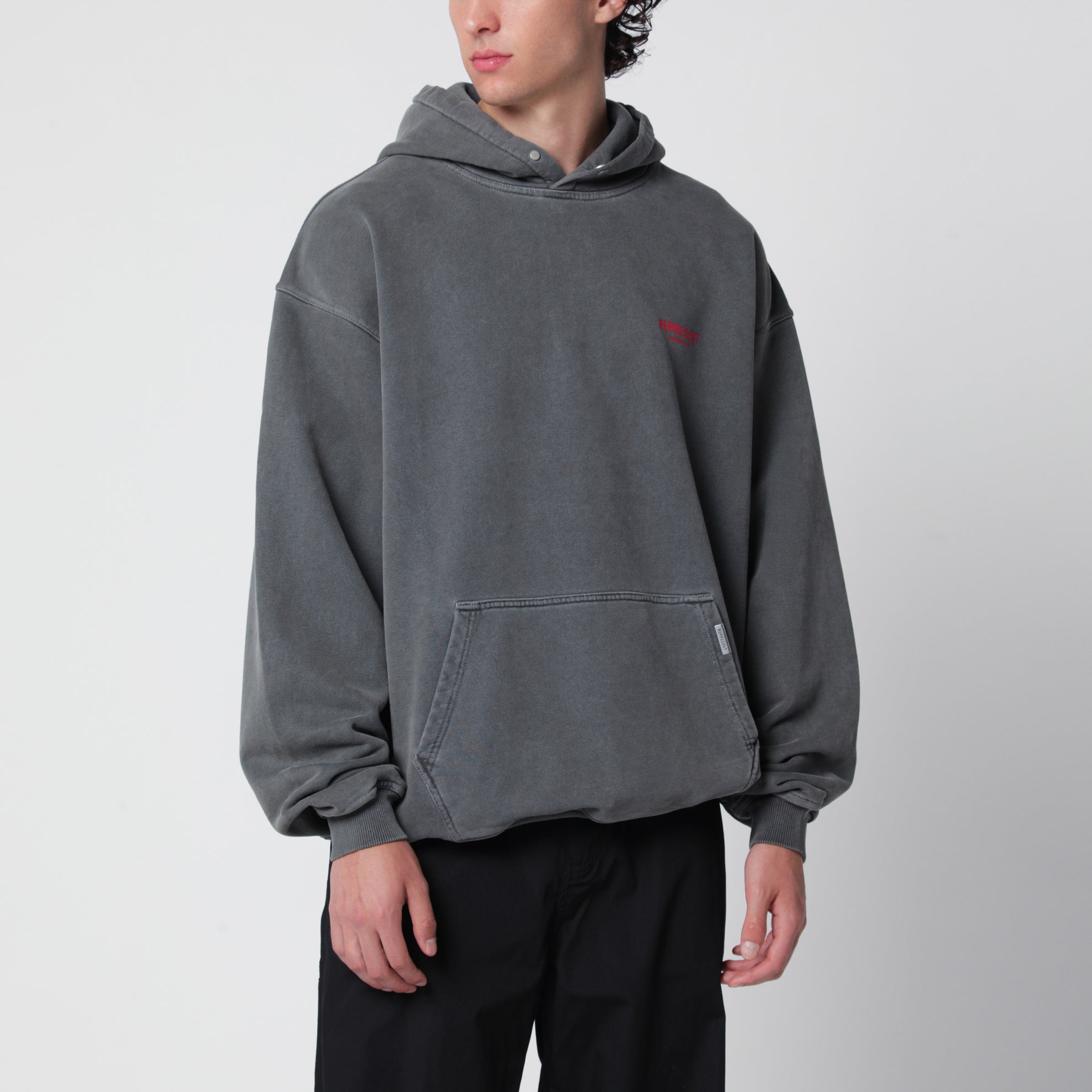 Verwaschener schwarzer Hoodie