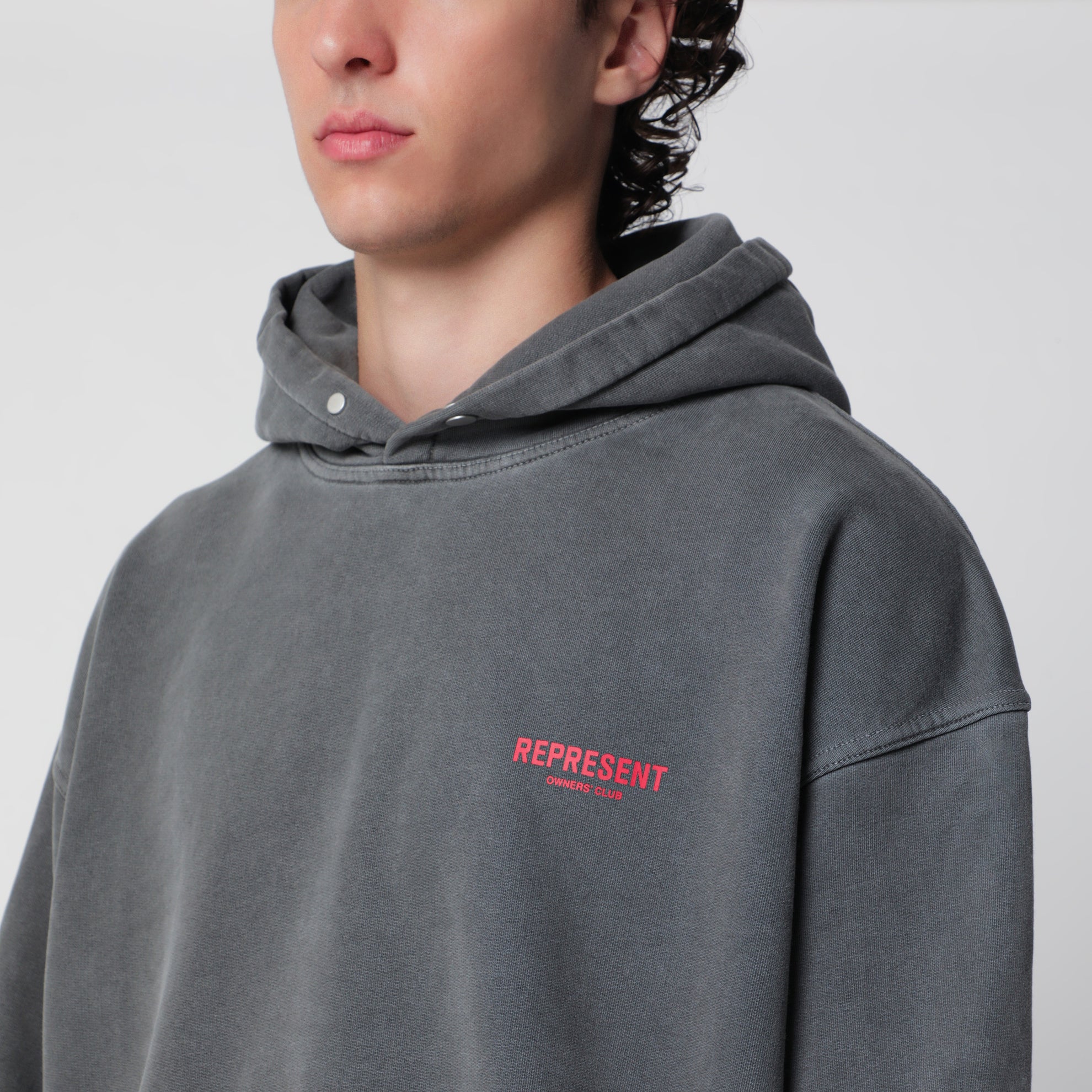 Verwaschener schwarzer Hoodie