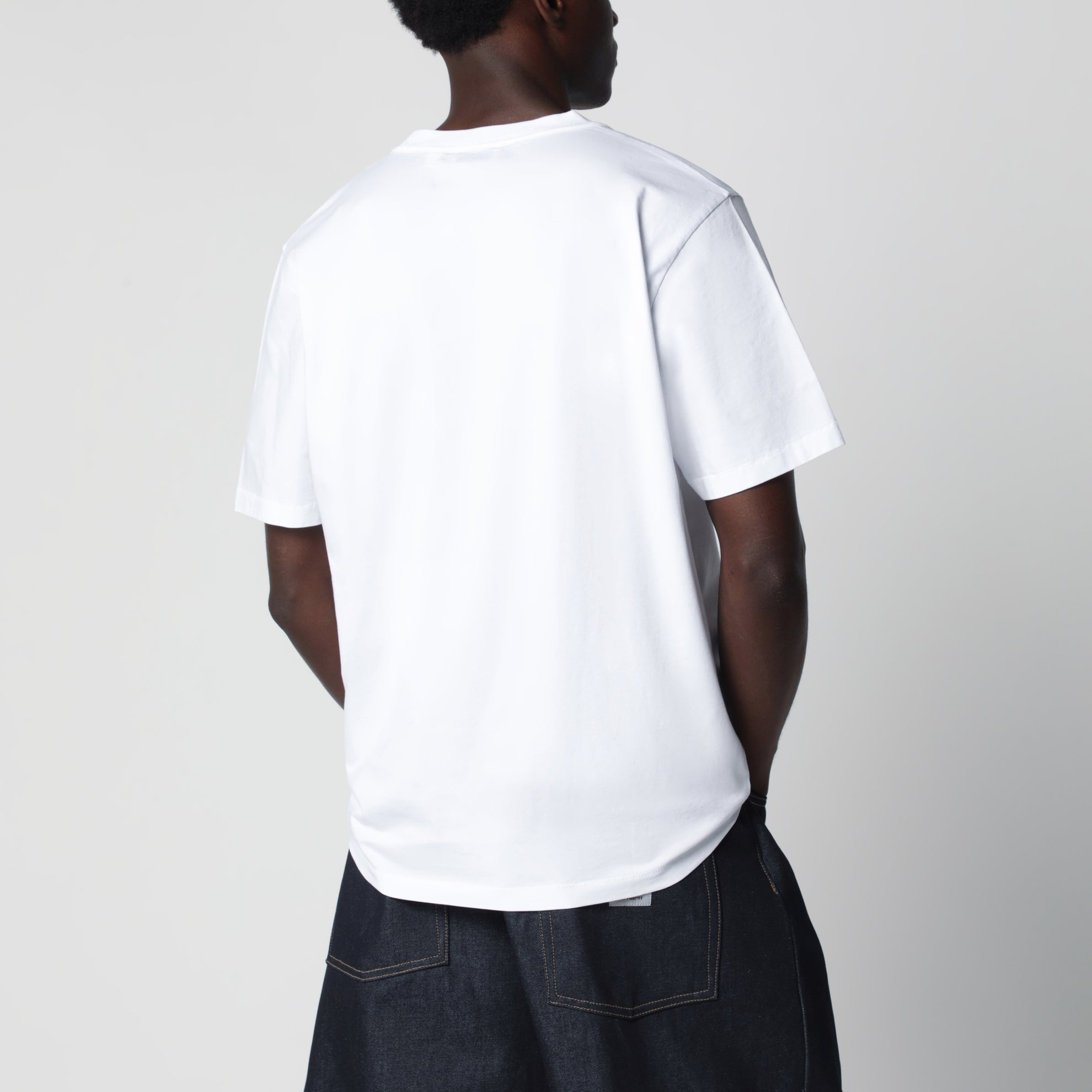 T-shirt bianca con ricamo logo