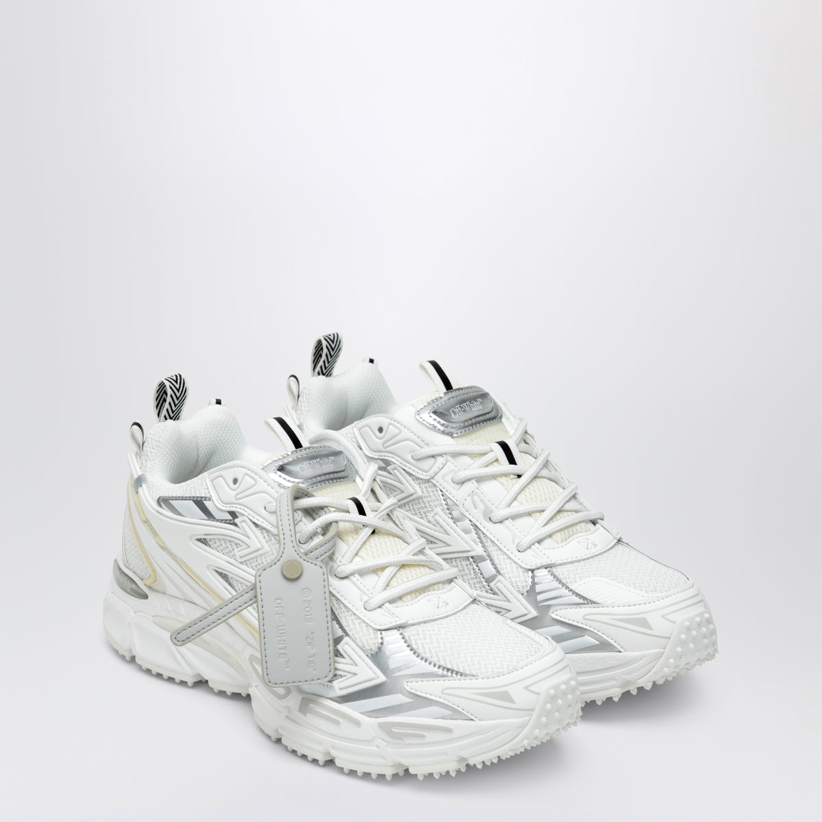 White Be Right Back sneakers
