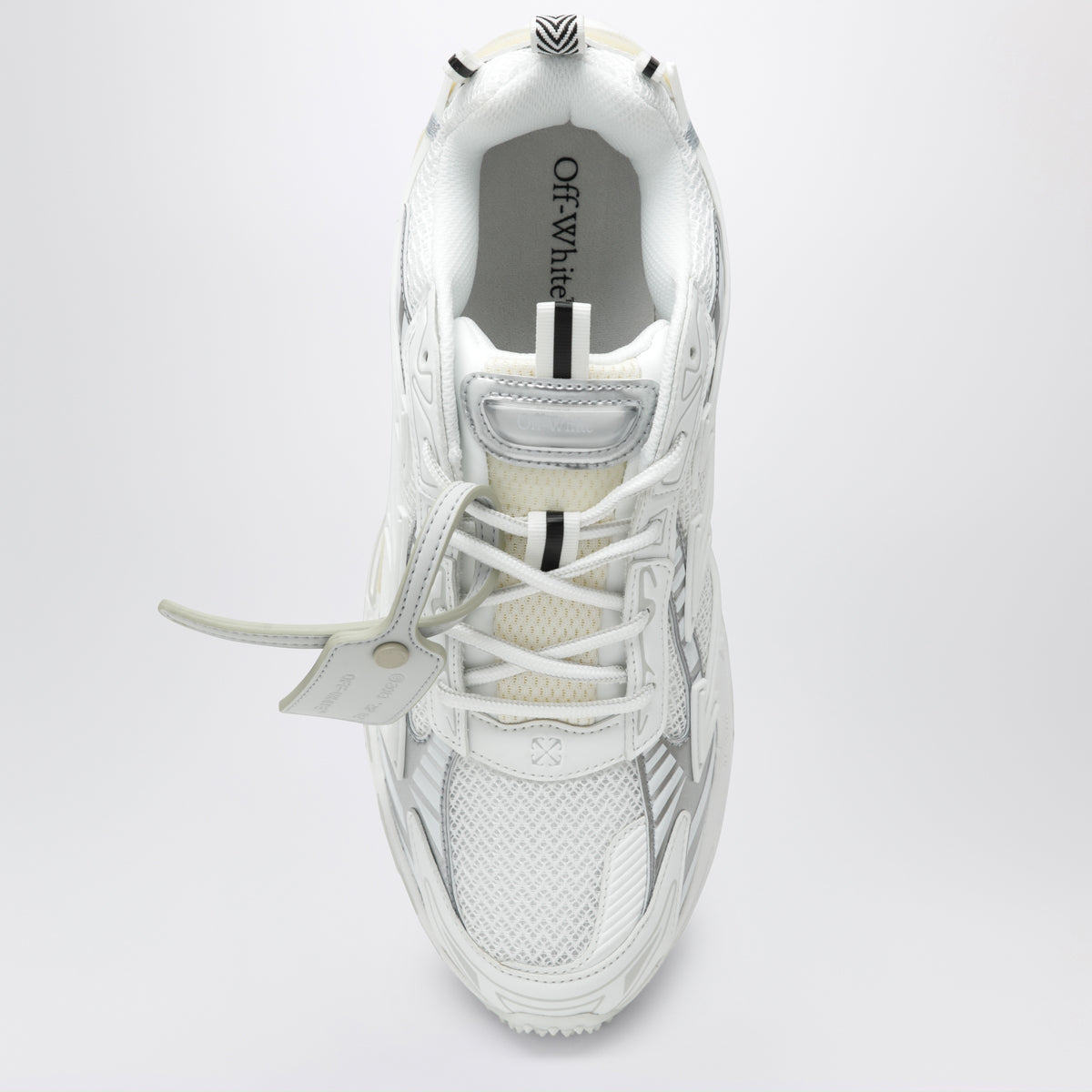 White Be Right Back sneakers