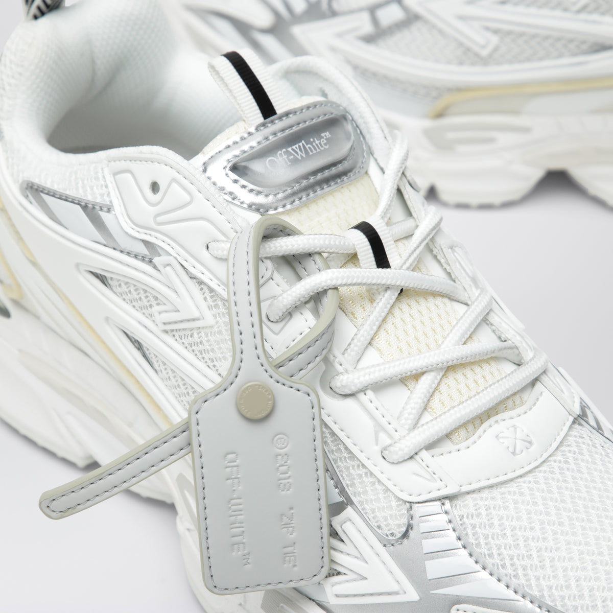 White Be Right Back sneakers