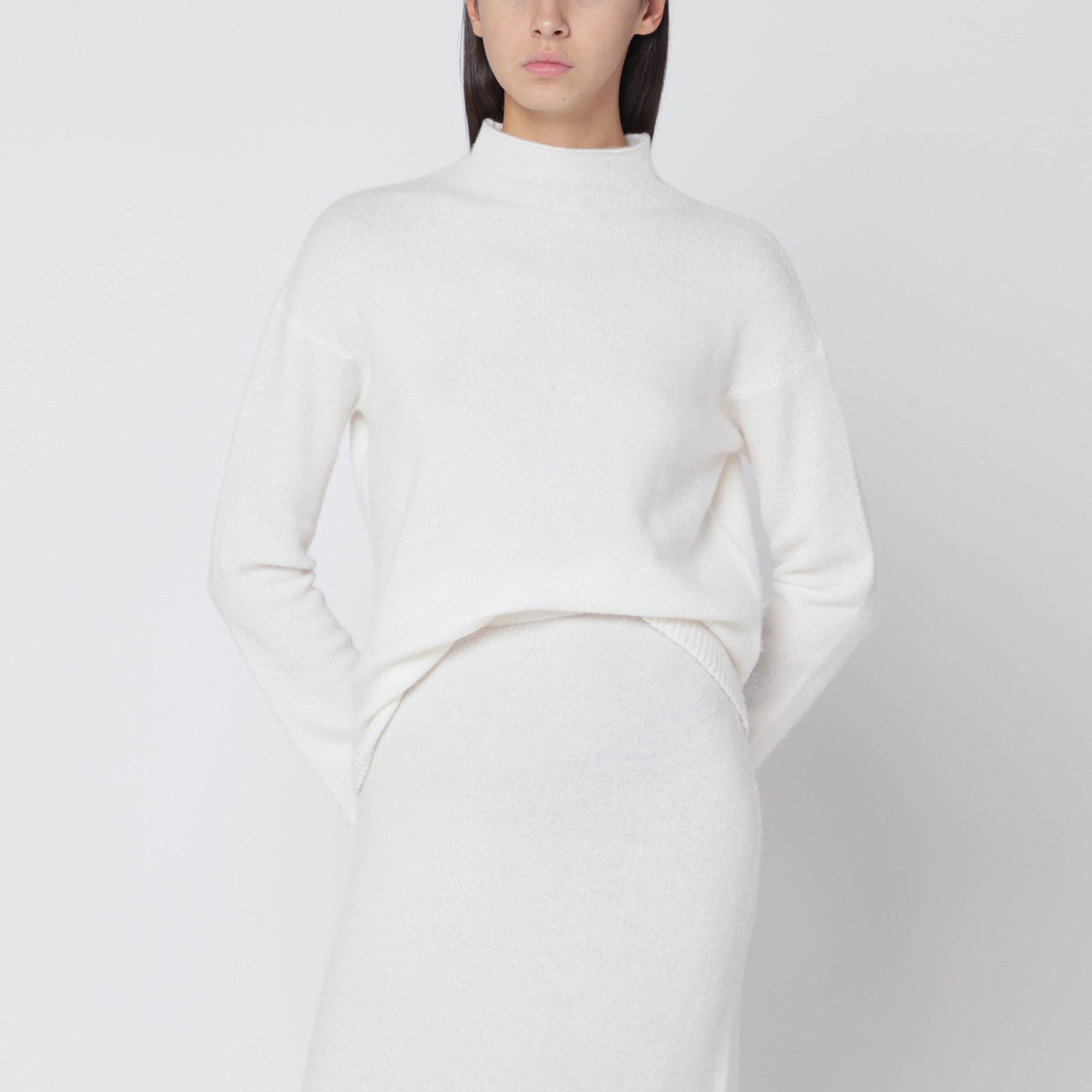 Elfenbeinfarbener Pullover aus Kaschmirmischung