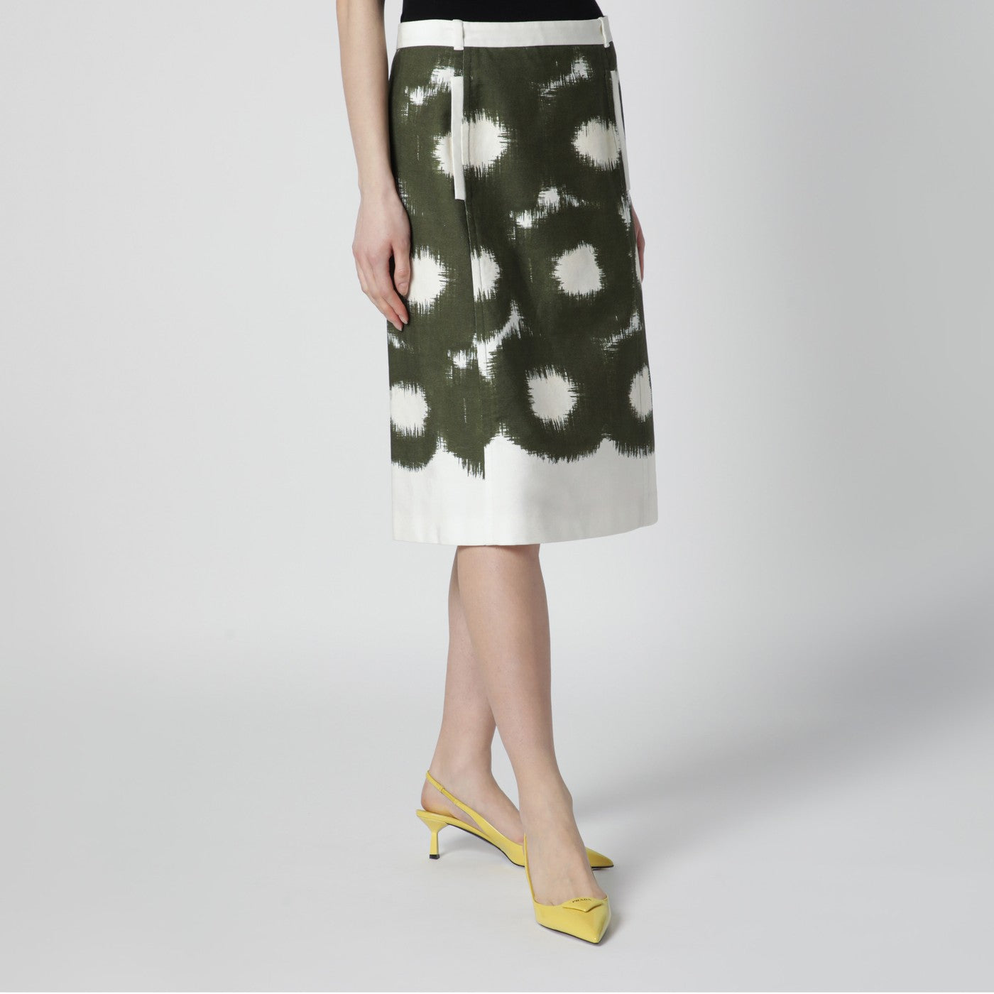Cotton skirt with military green pattern