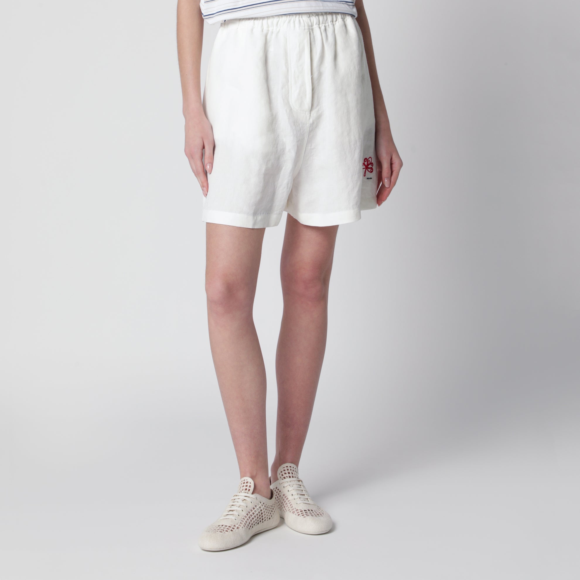 White embroidered linen Shorts