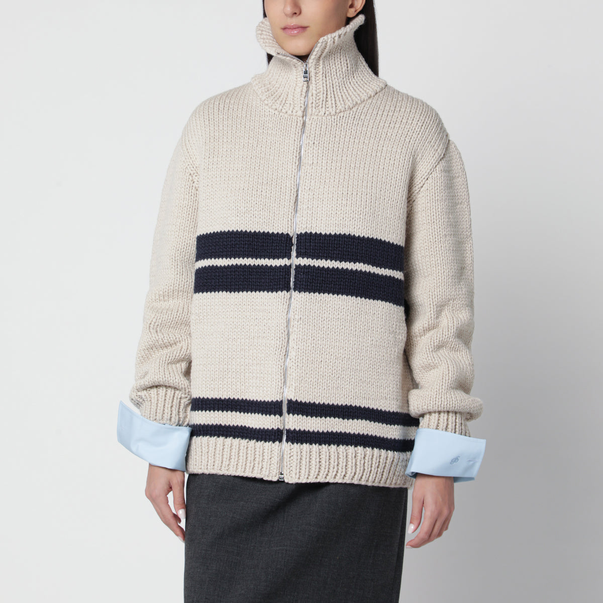 Elfenbein-blauer Cardigan mit Reißverschluss aus Wolle