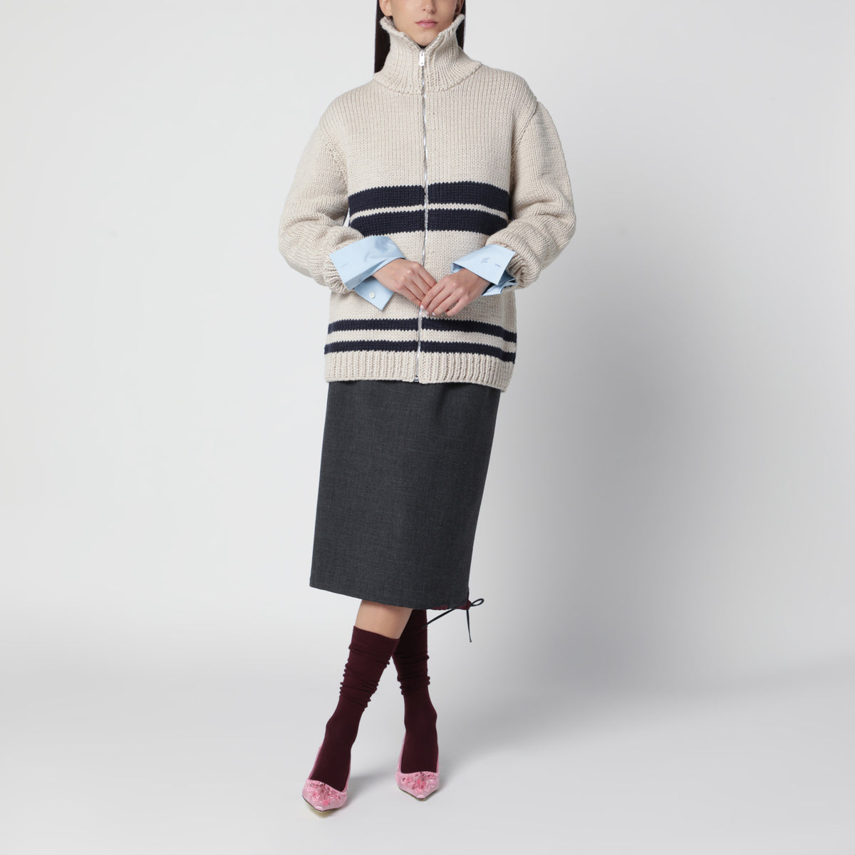 Elfenbein-blauer Cardigan mit Reißverschluss aus Wolle