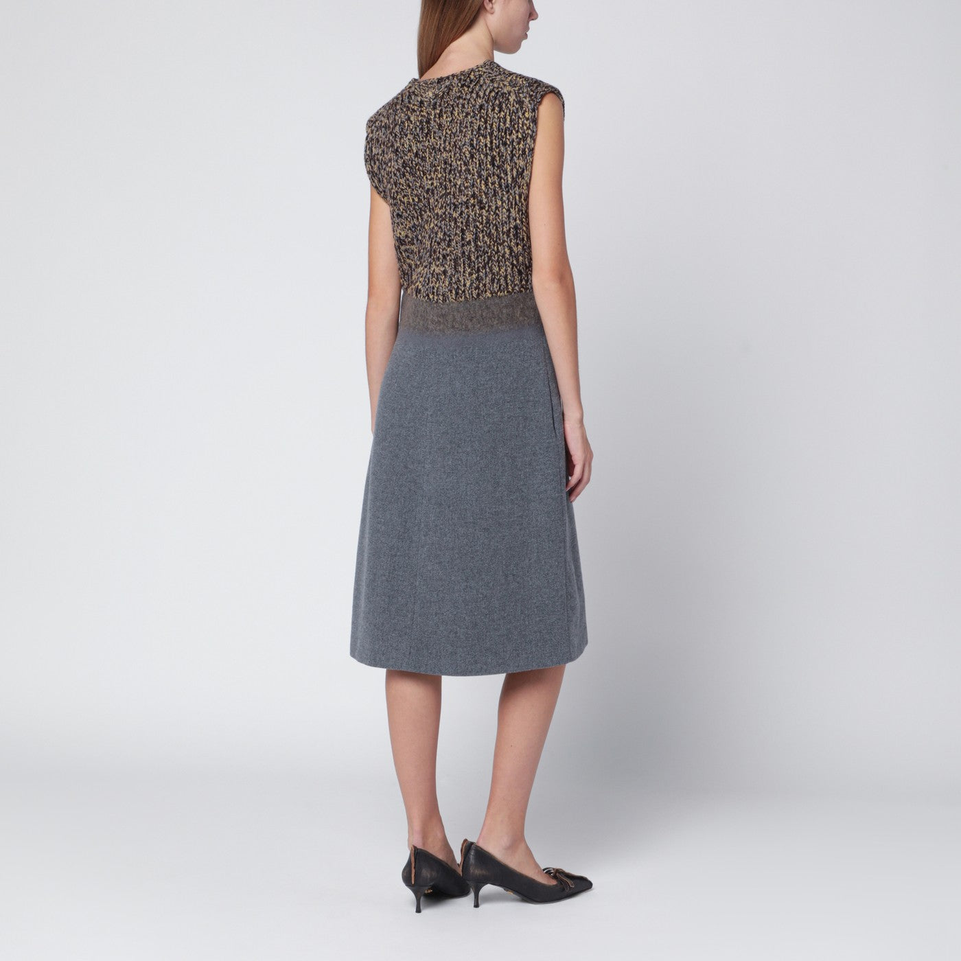 Abito smanicato grigio in lana e cashmere