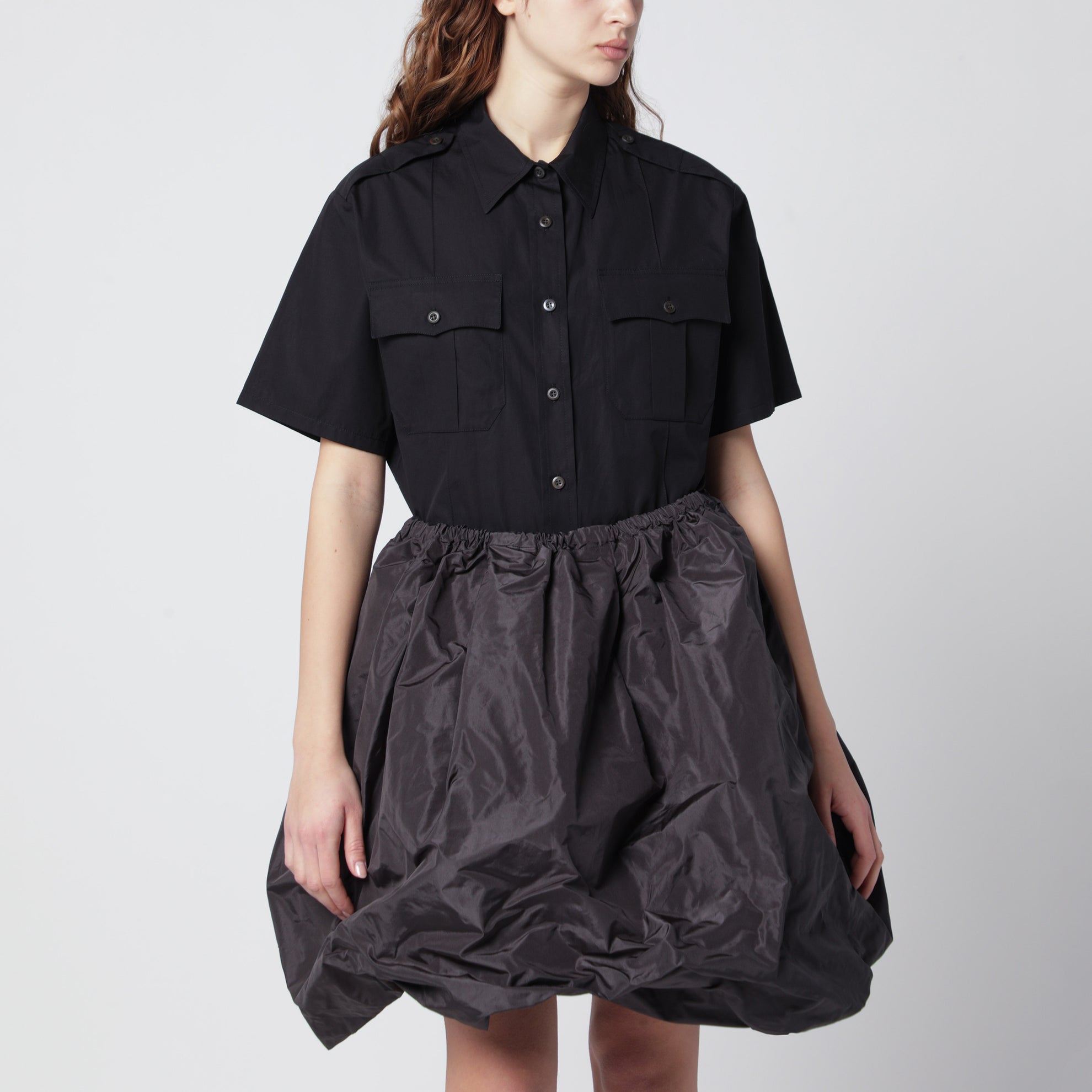 Black poplin short-sleeve shirt