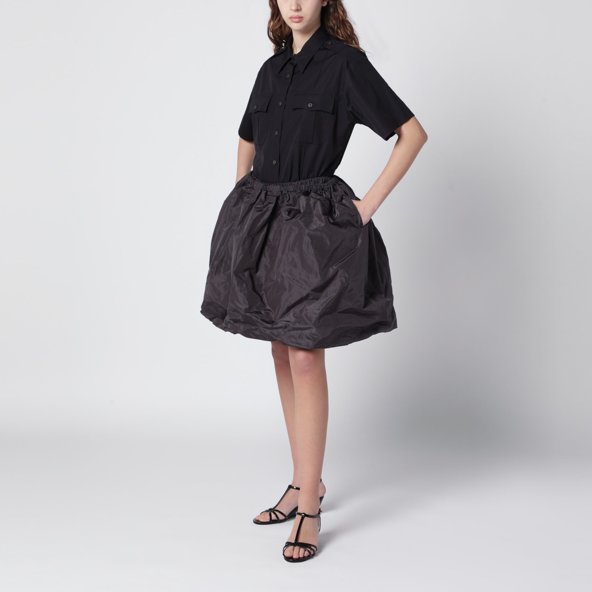 Black poplin short-sleeve shirt