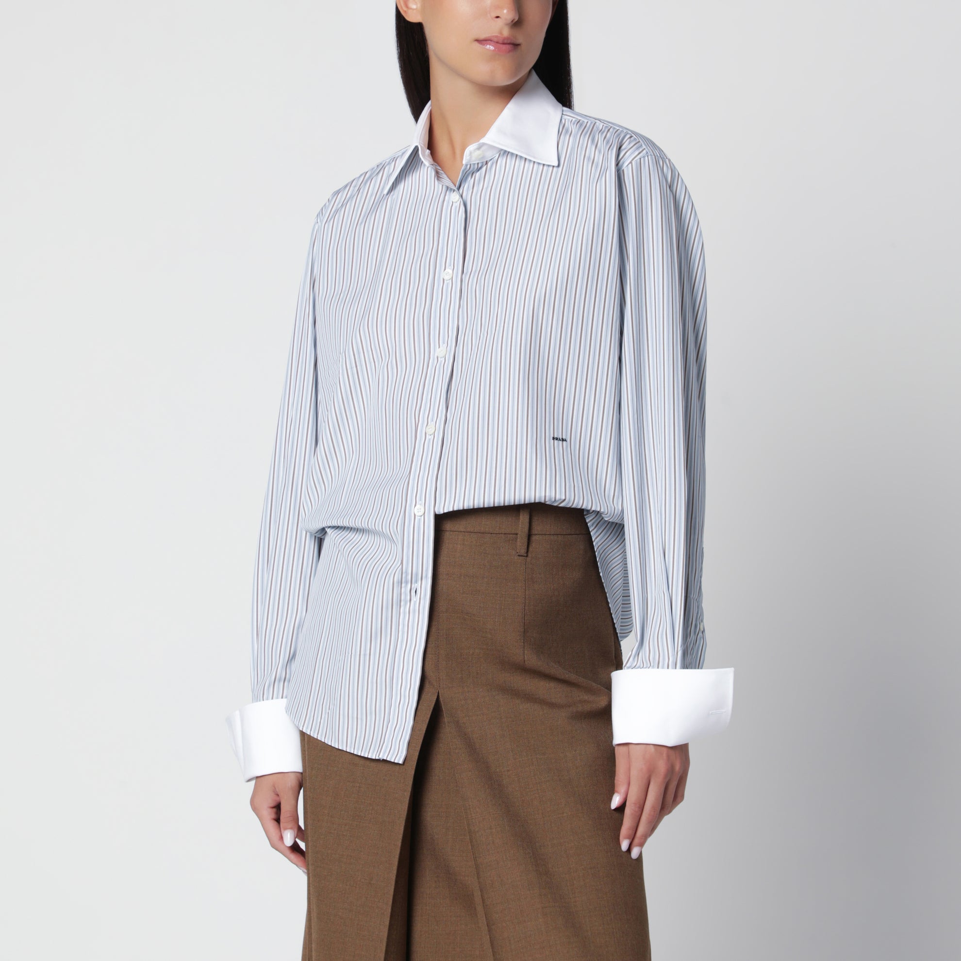 Camicia color cielo a righe in cotone