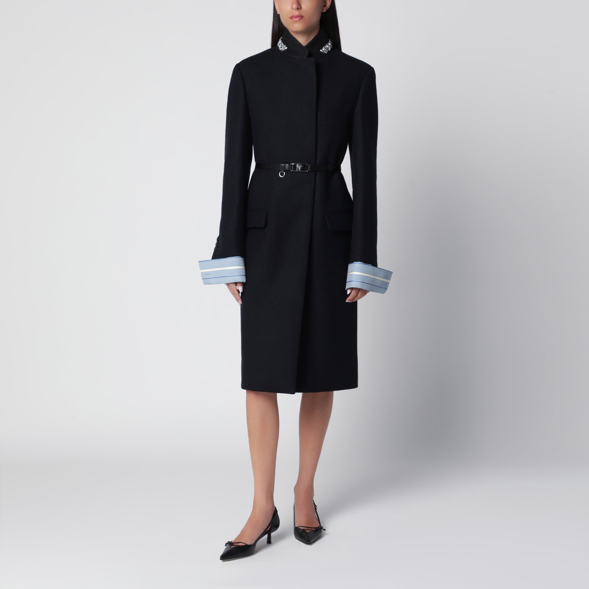 Manteau bleu en laine avec ceinture