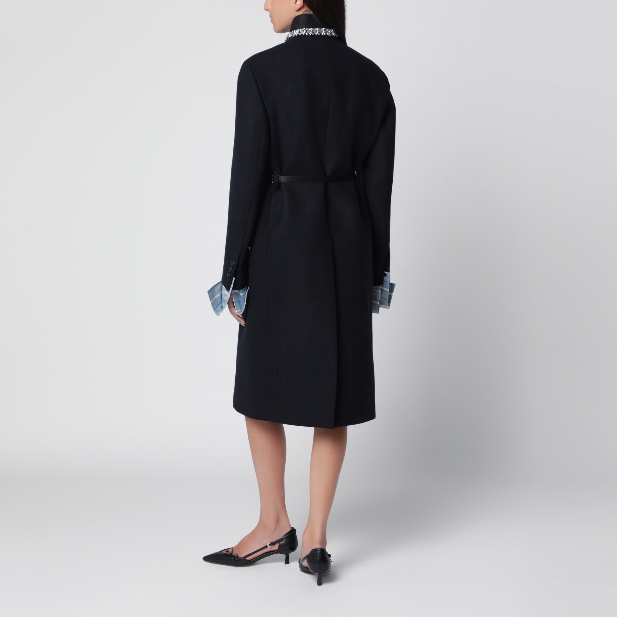 Manteau bleu en laine avec ceinture