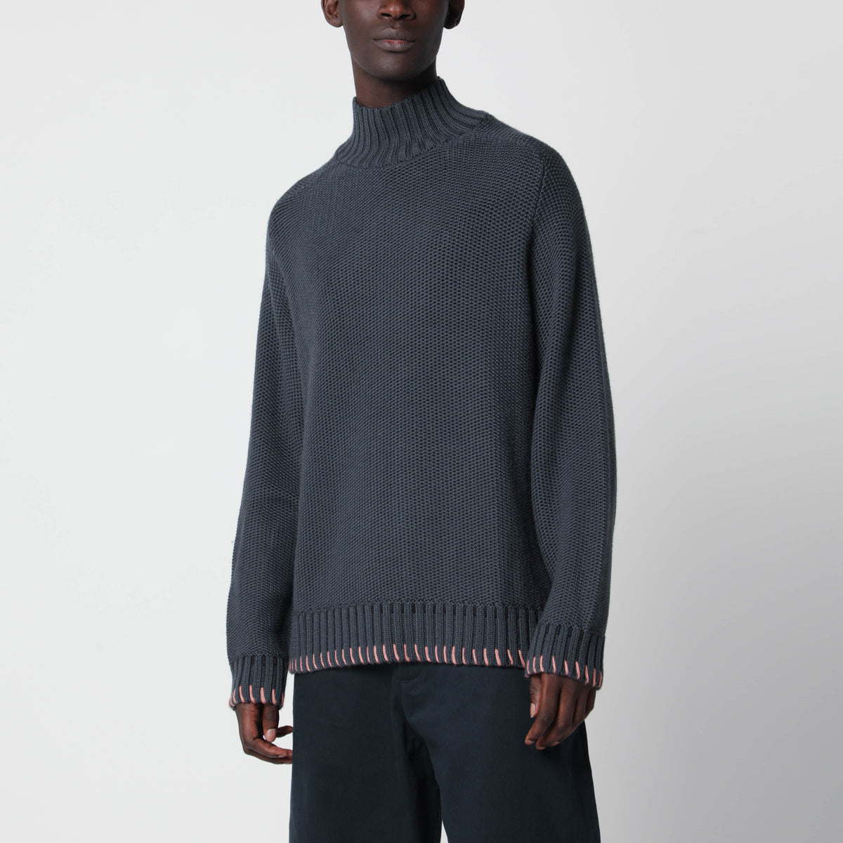 Maglione grigio in lana