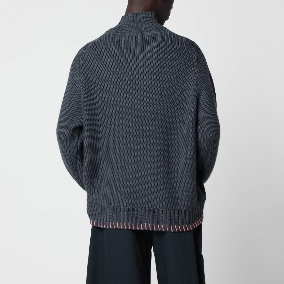 Maglione grigio in lana