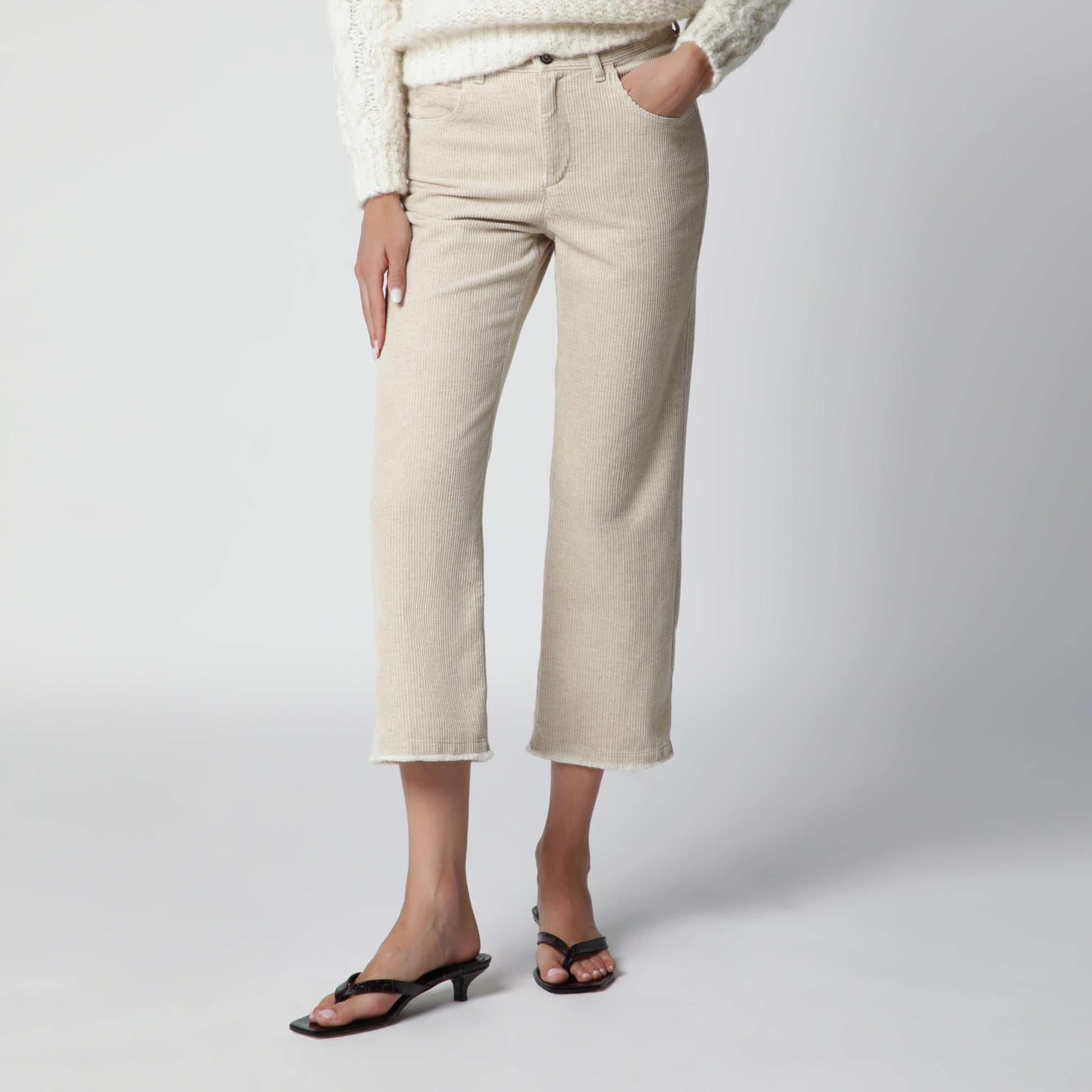 Écru corduroy capri trousers