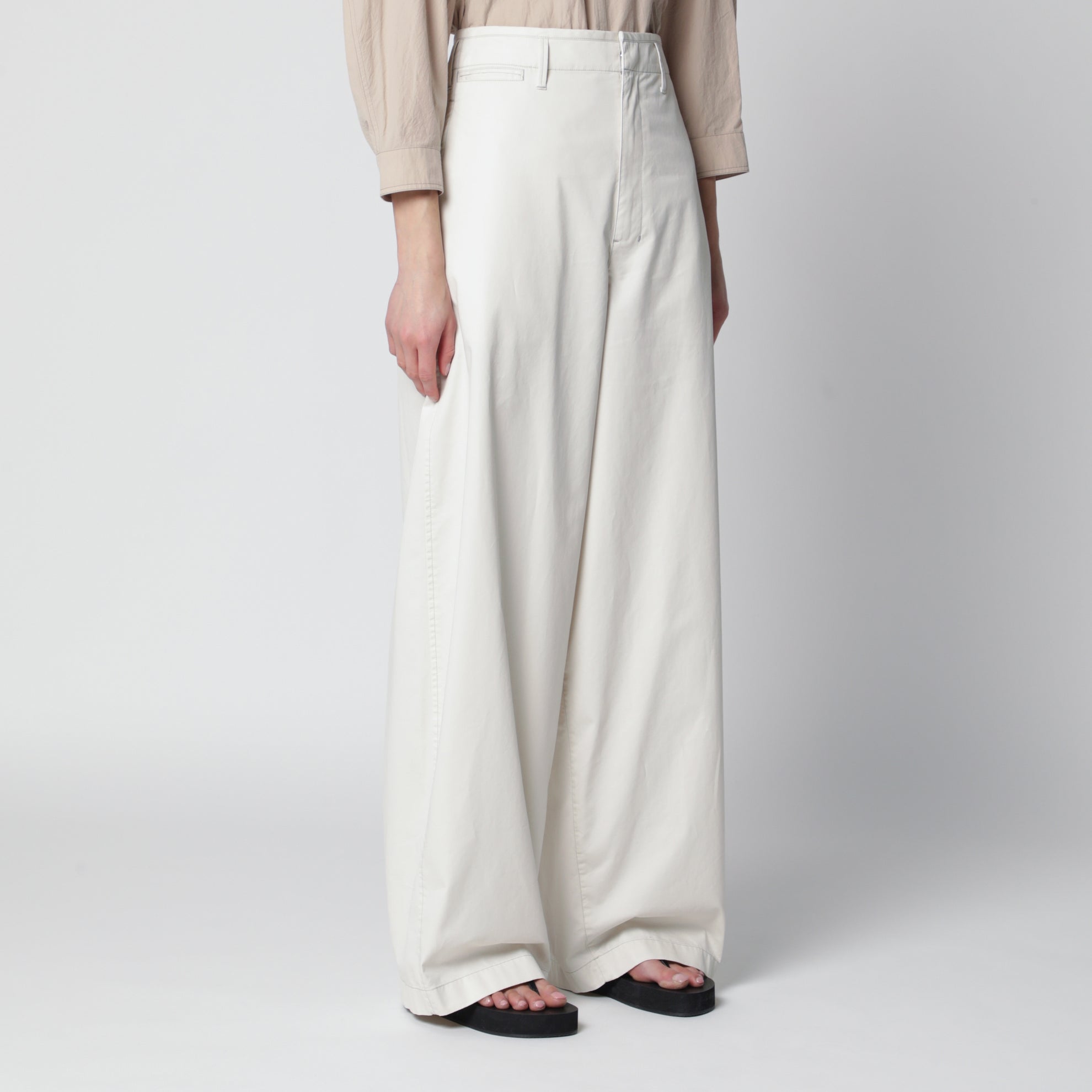 Reisweißfarbene Baumwollhose