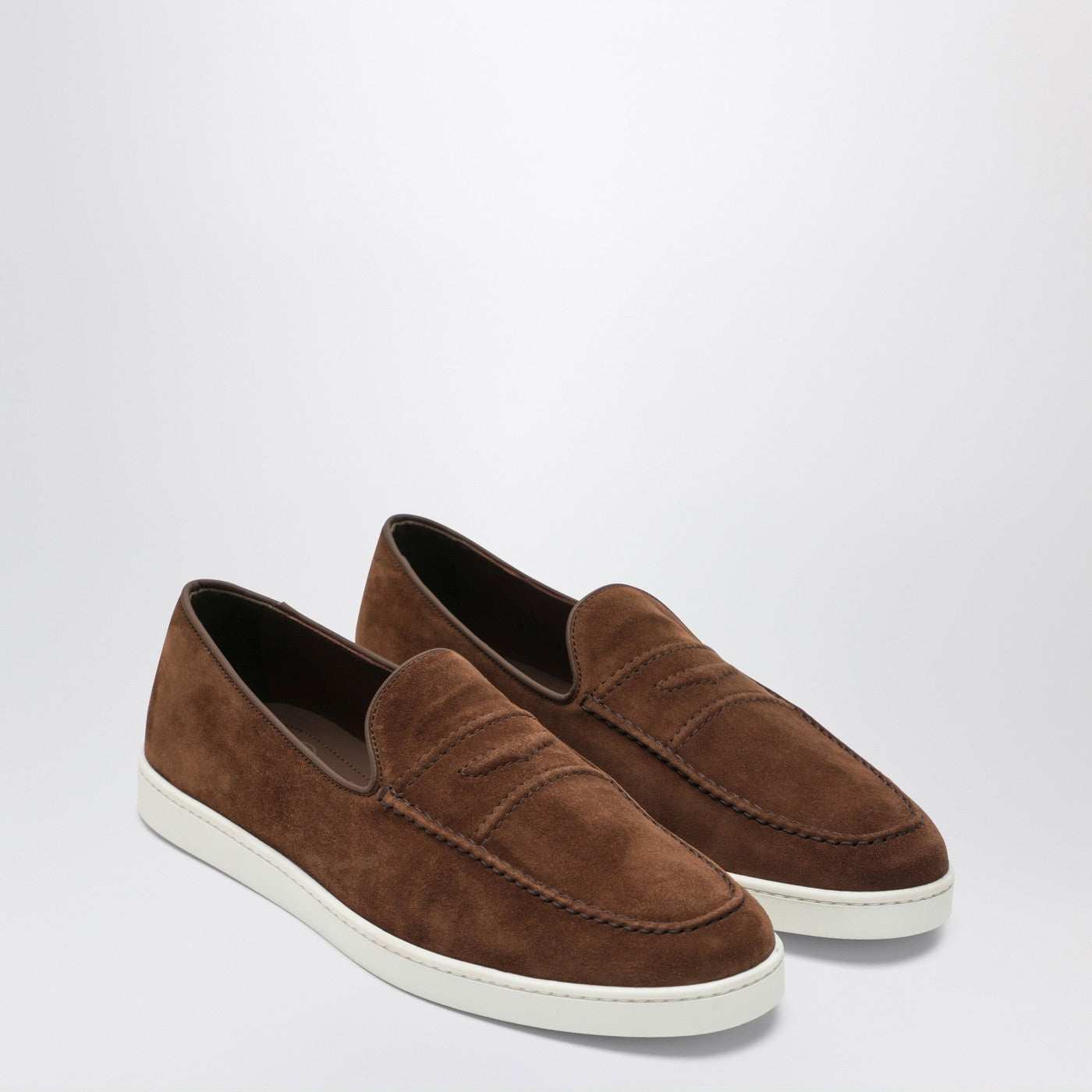 Peebles-Loafer aus braunem Wildleder