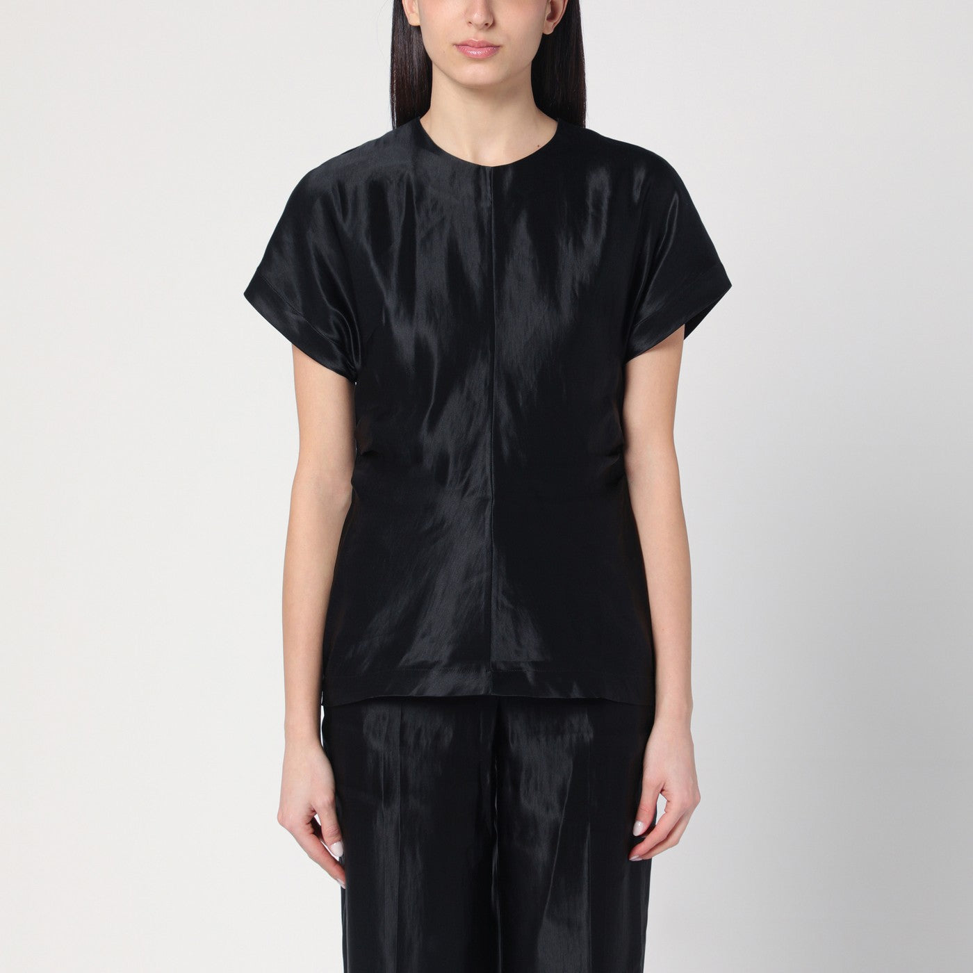 Black T-shirt in linen and silk