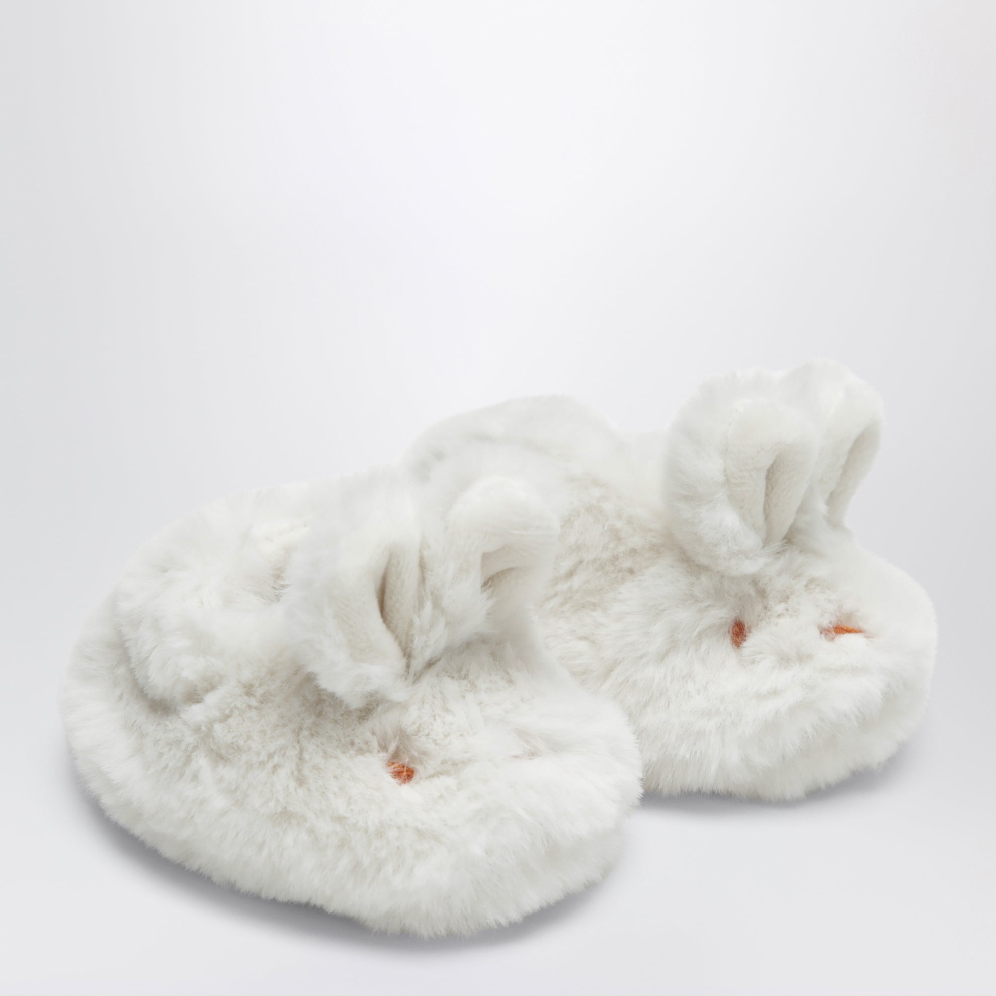 Coffret avec accessoires et bonnet pour bébé