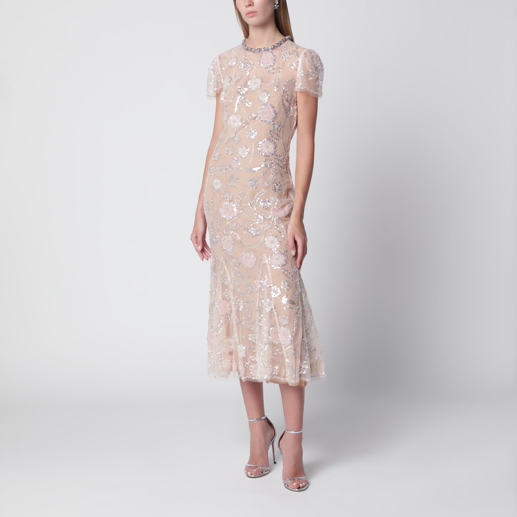 Robe midi brodée de fleurs à sequins rose