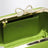 Pochette en satin vert