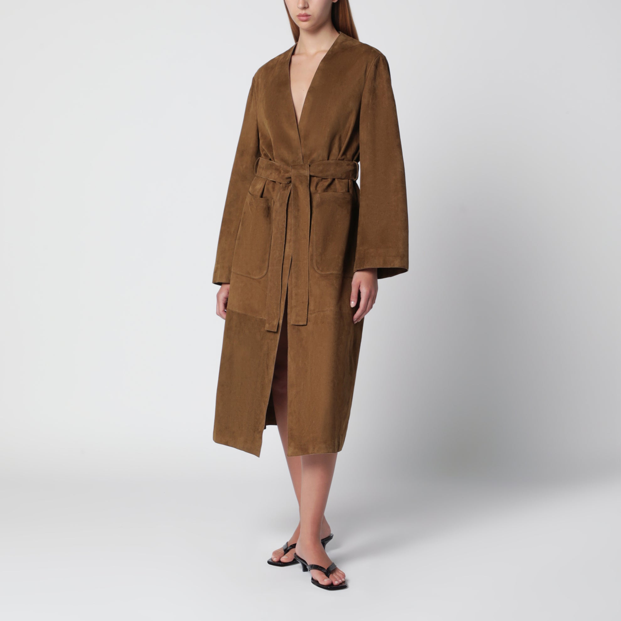 Cappotto con cintura Ruelle in pelle scamosciata marrone