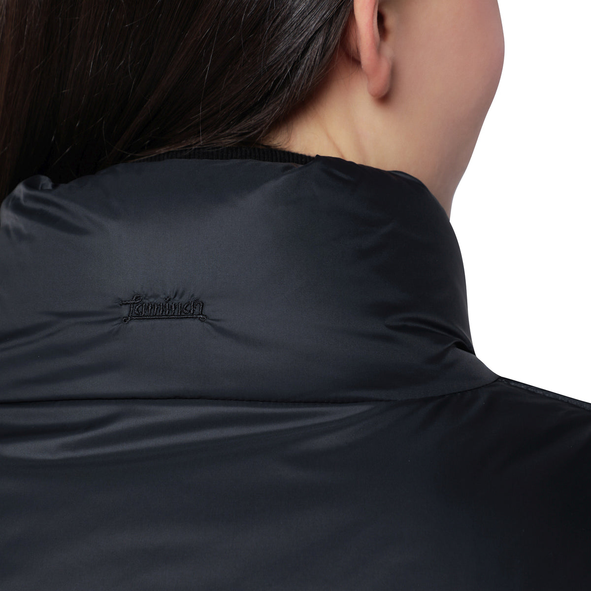 Black short down jacket in nylon