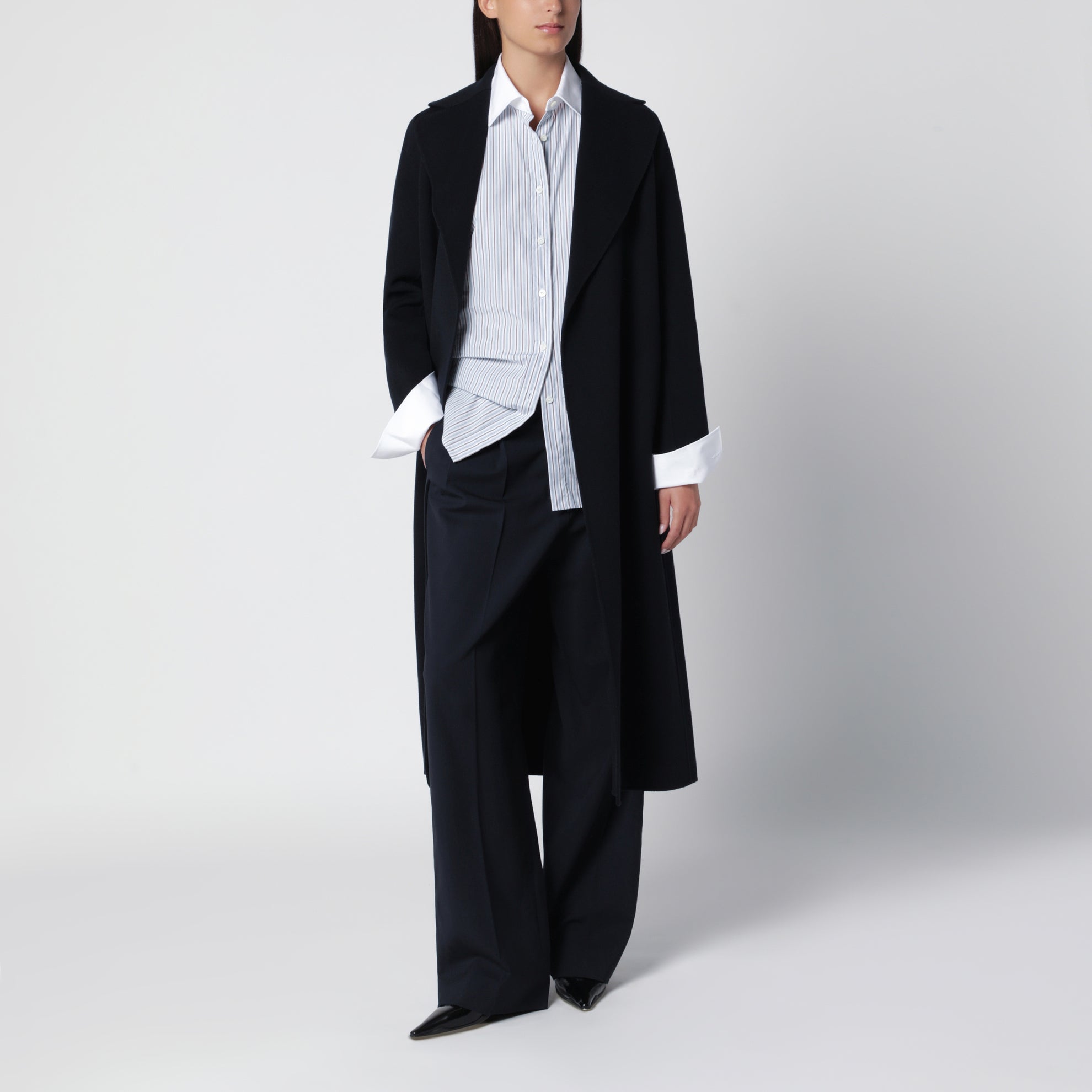 Long robe coat in dark blue virgin wool