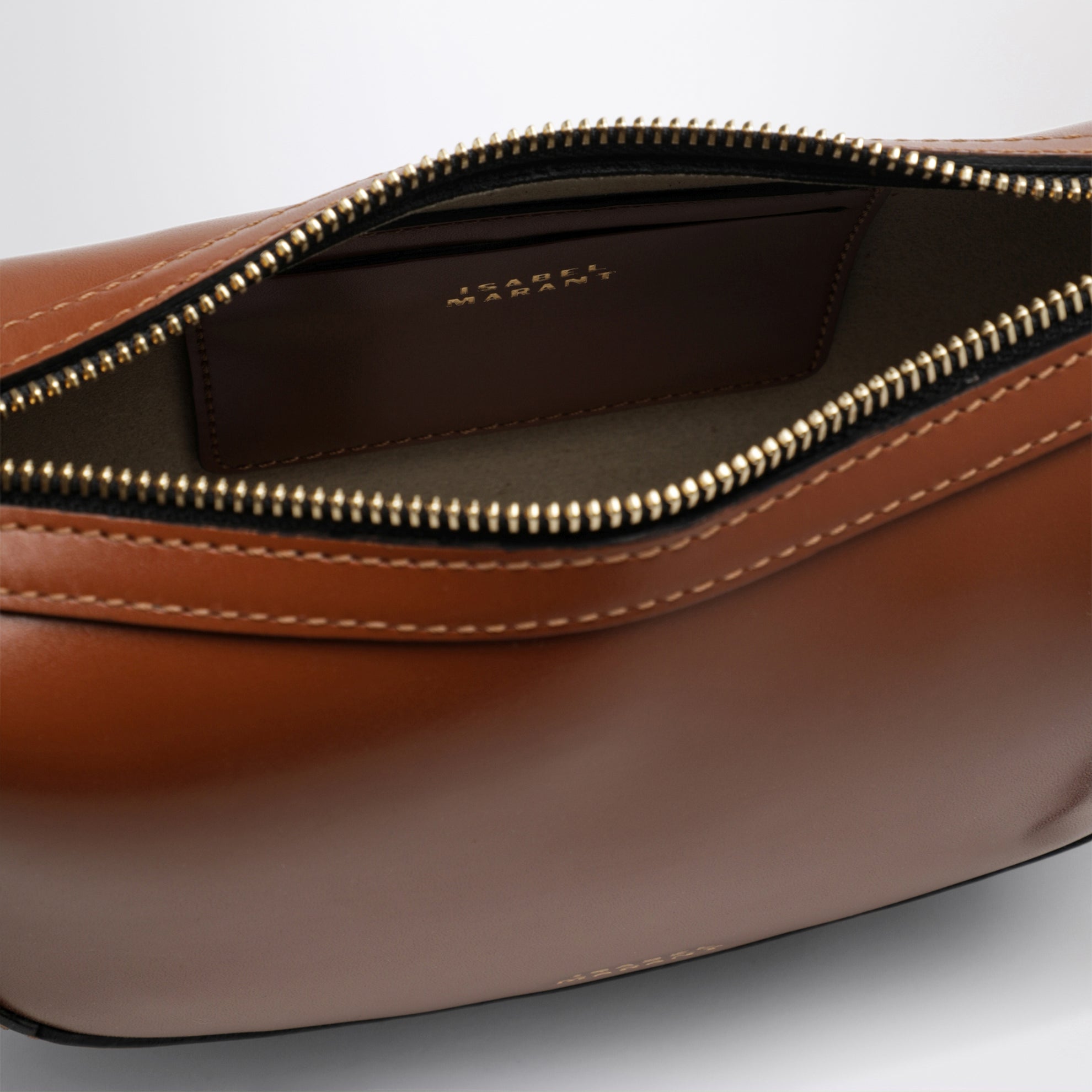 Oskan Moon shoulder bag in calfskin leather cognac